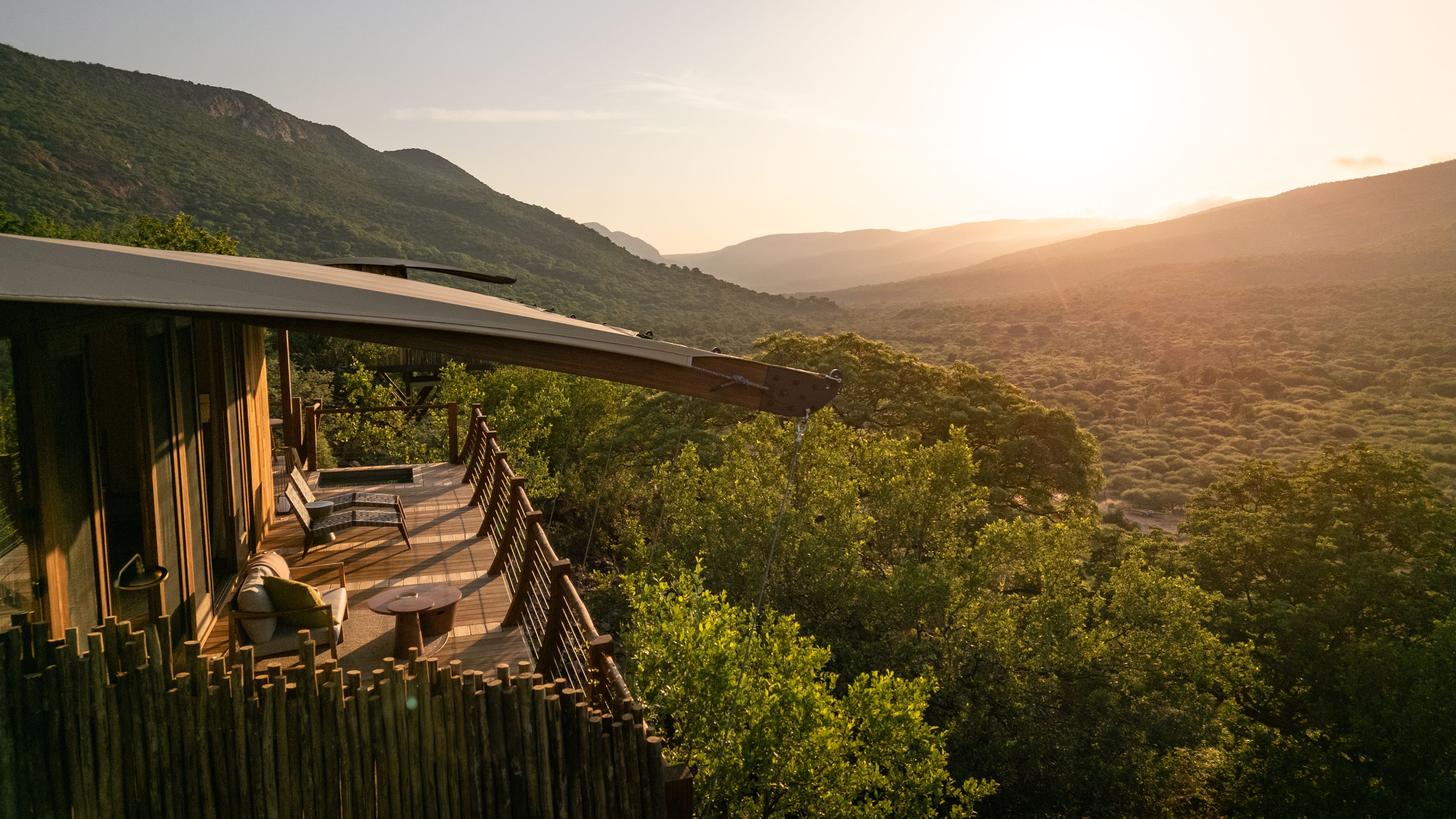 Zuid-Afrika-Limpopo-Few-and-Far-Luvhondo-Cliff-Suite