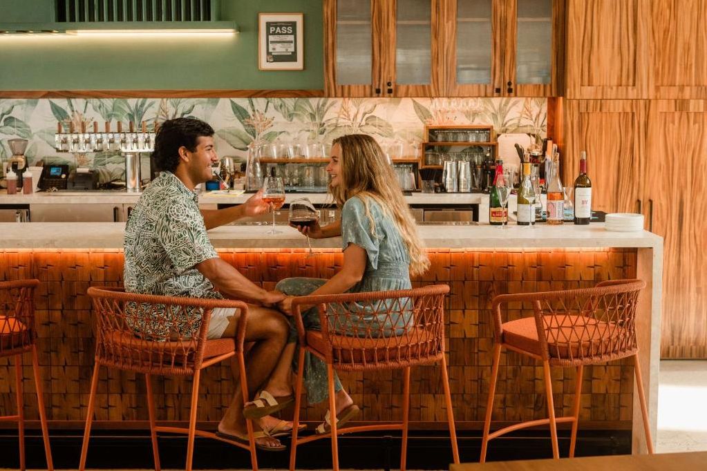 Amerika-Hawaii-outrigger-kona-resort-and-spa-bar