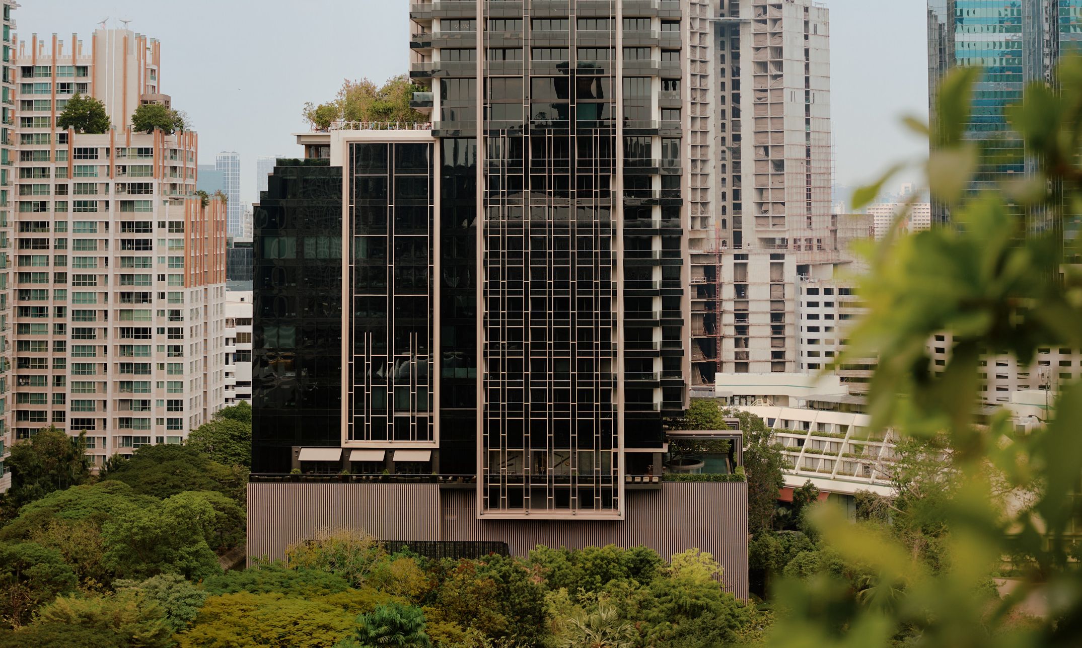 Thailand-Bangkok-Aman-Nai-Lert-Facade