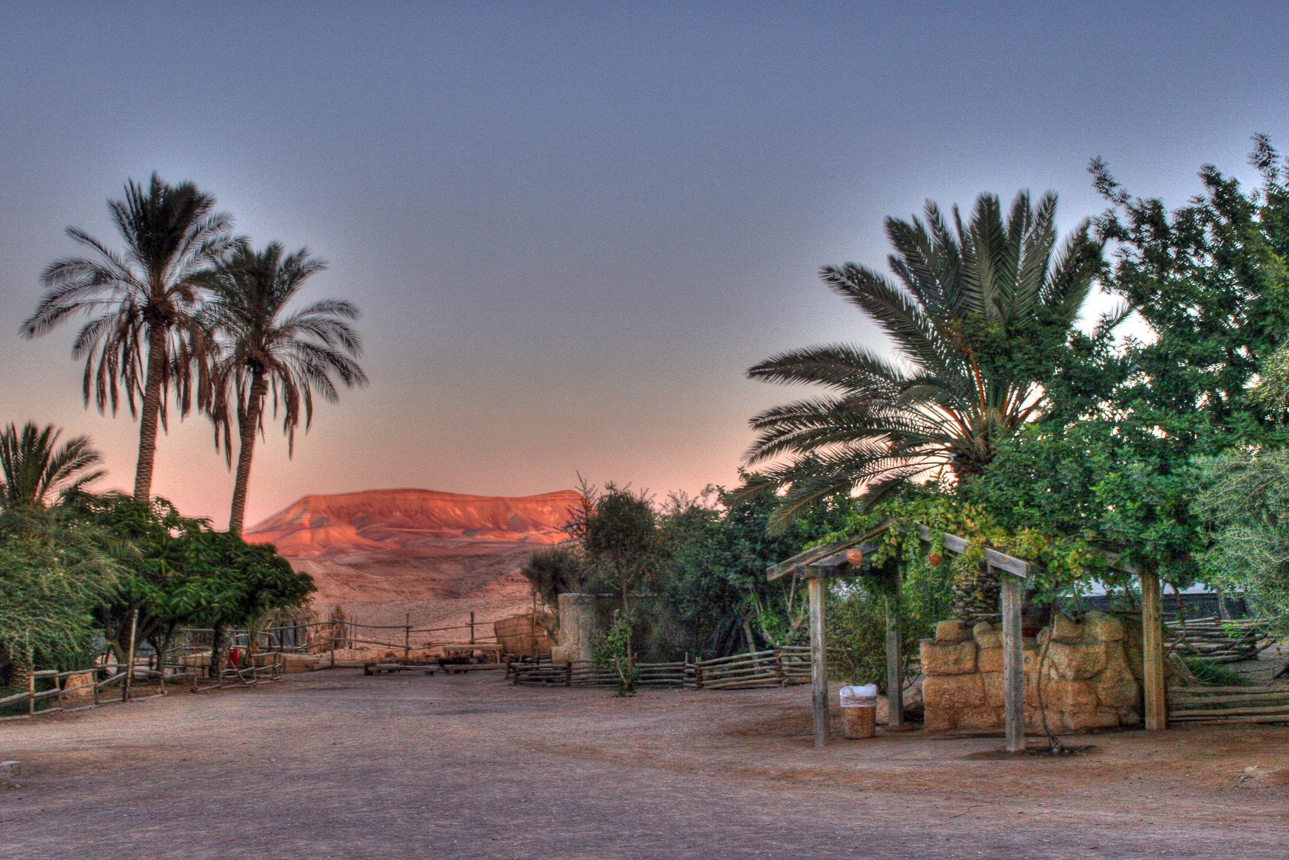 Kfar Hanokdim in de Judea woestijn, Israël