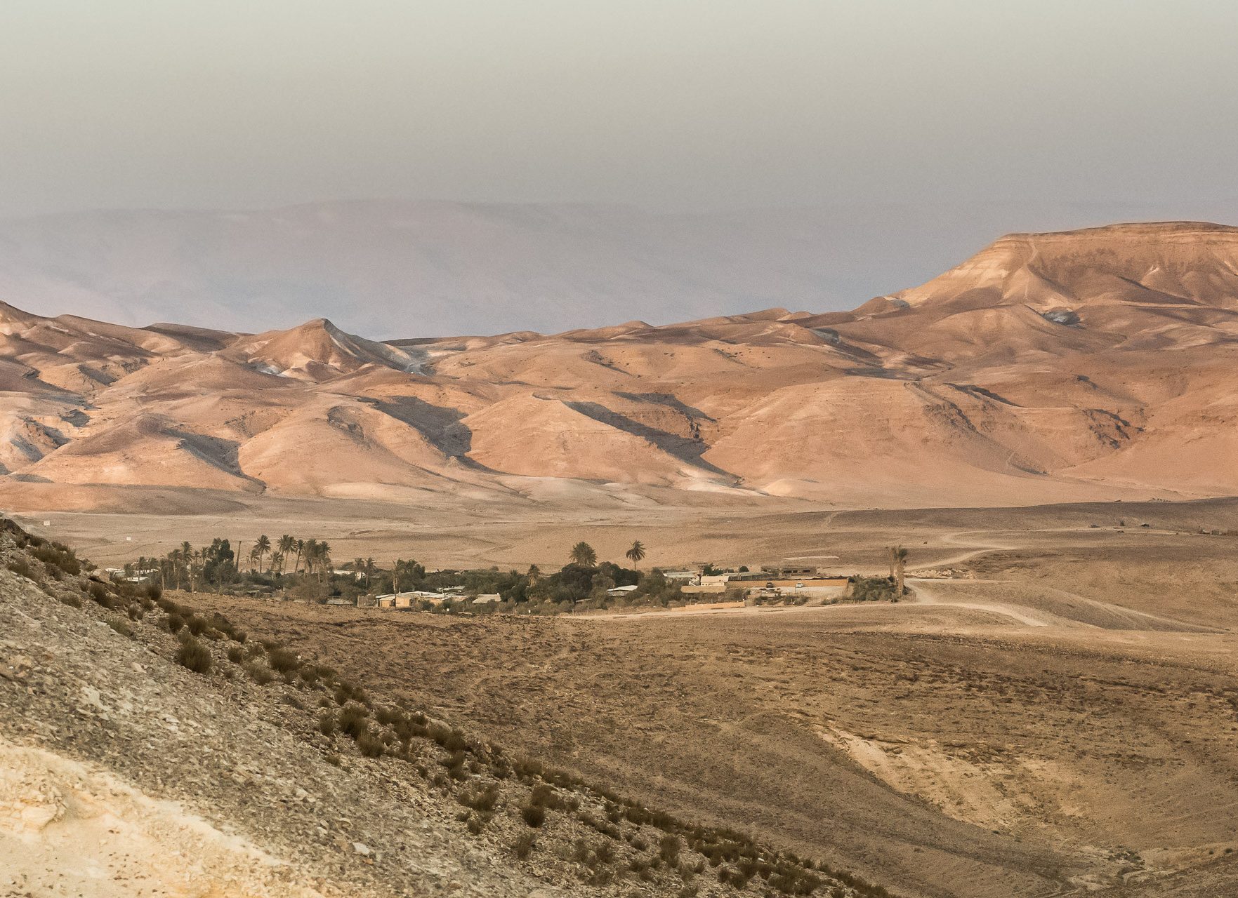Kfar Hanokdim woestijnkamp in de Judea woestijn in Israël