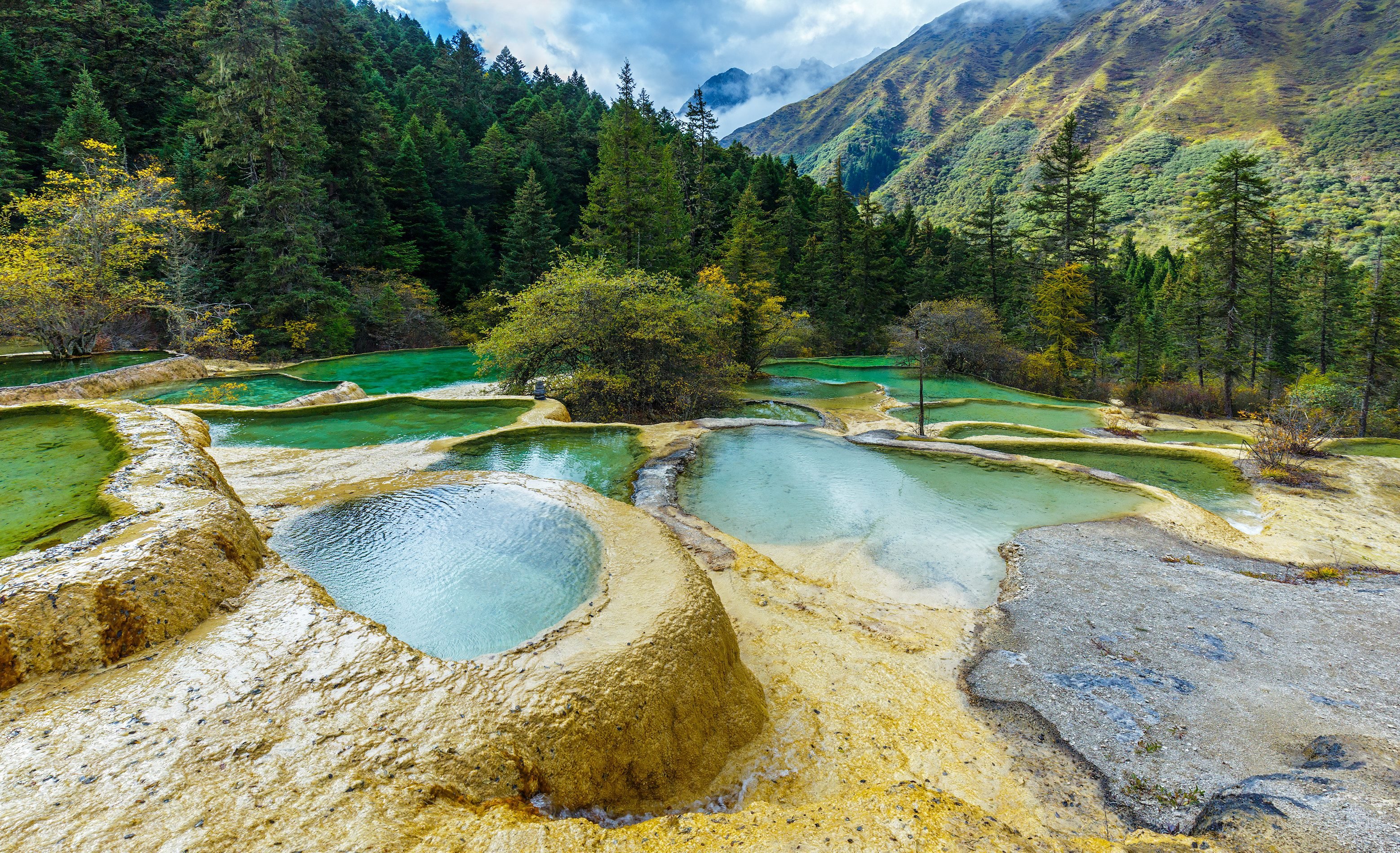Huanglong bij jiuzhaigou China