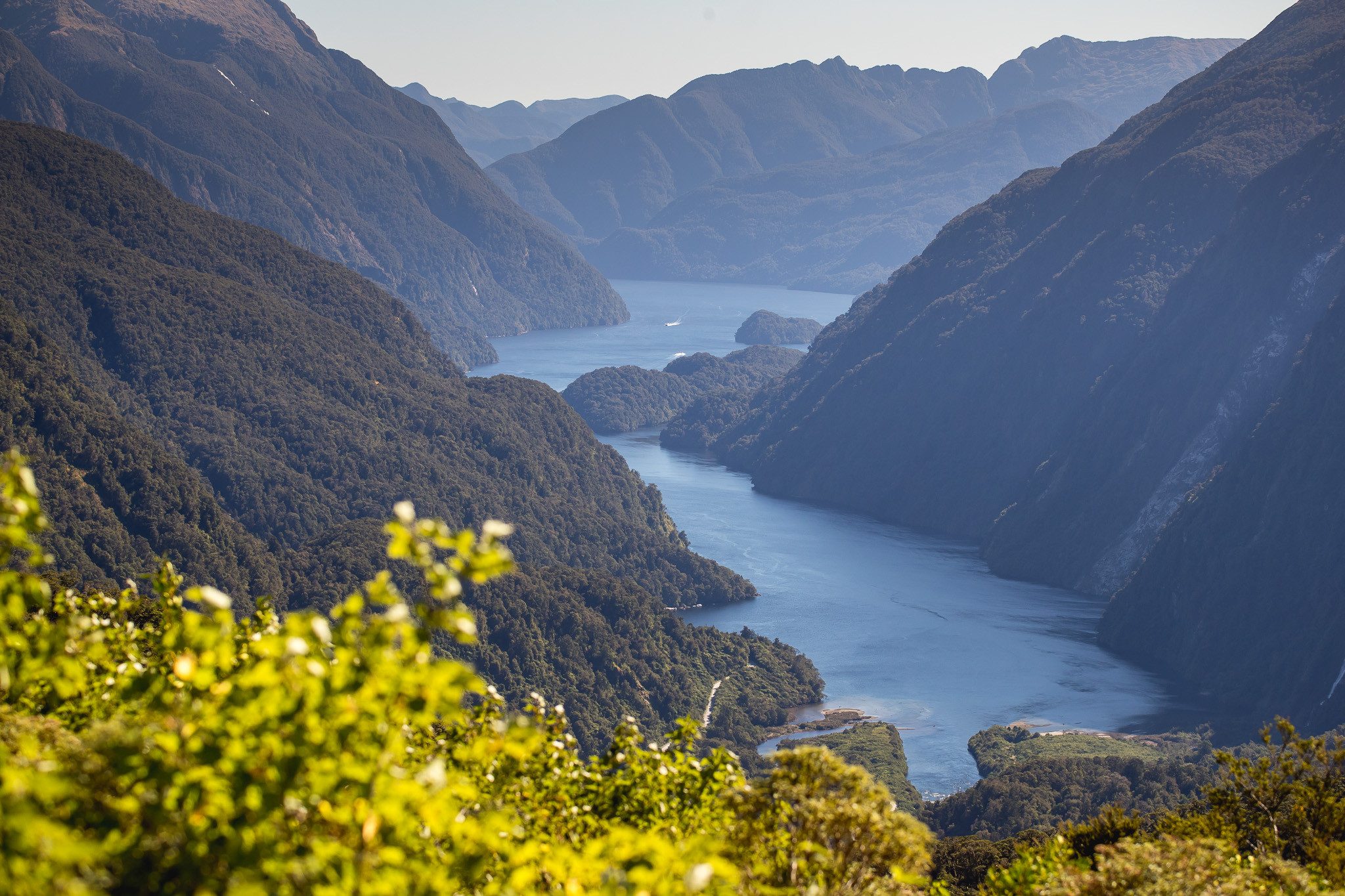 Doubtful Sound in Fiordland National Park in Nieuw-Zeeland