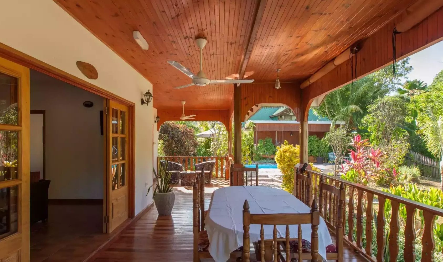 Two Bedroom Superior Bungalow bij Casa de Leela op La Digue in de Seychellen