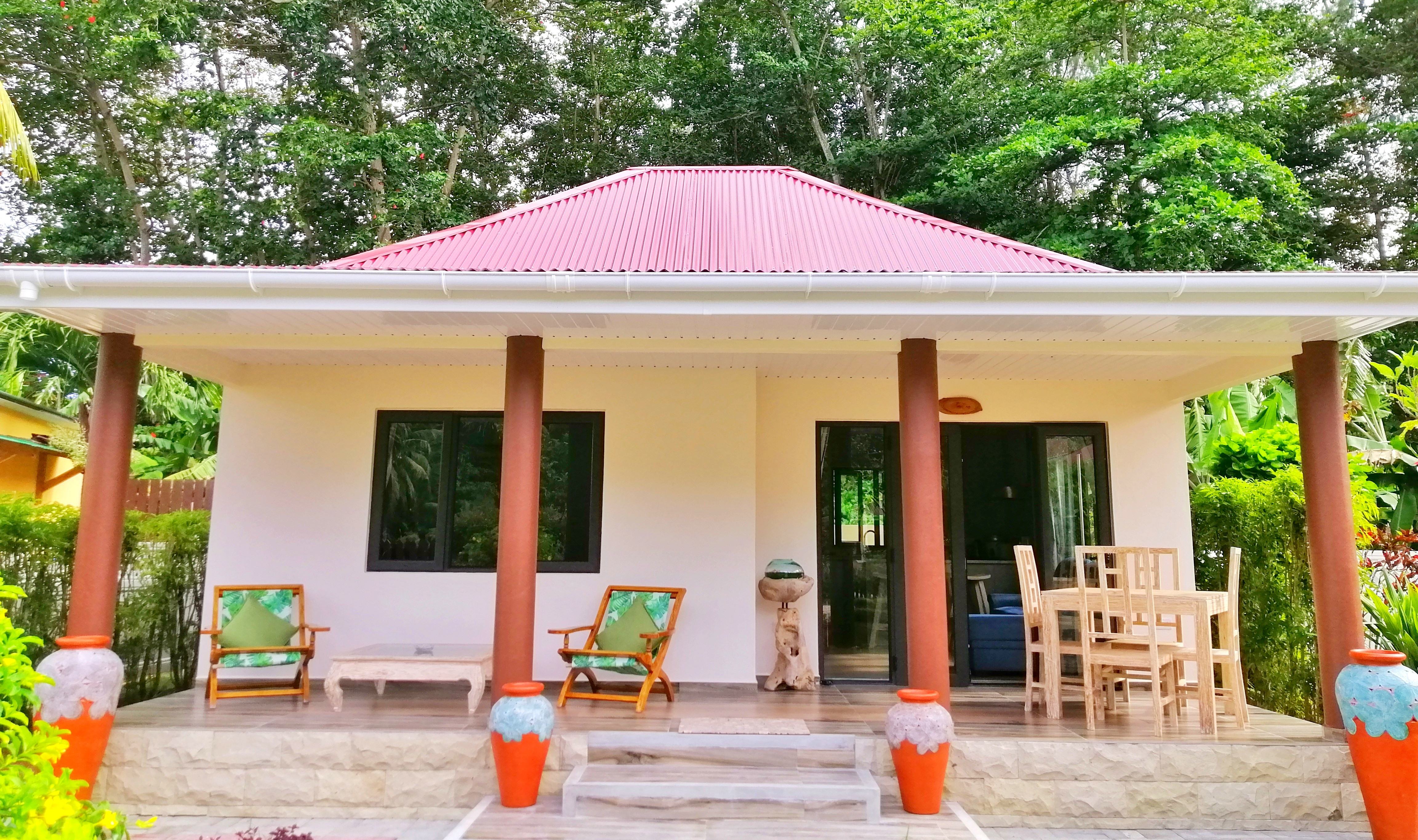 One Bedroom Deluxe Bungalow van Casa de Leela op La Digue in de Seychellen