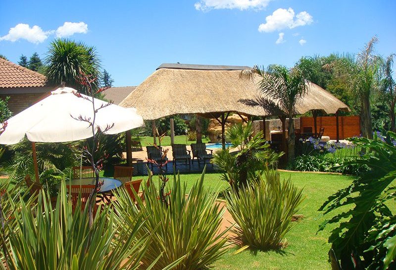 zuid-afrika-johannesburg-avant-garde-lodge-tuin-2
