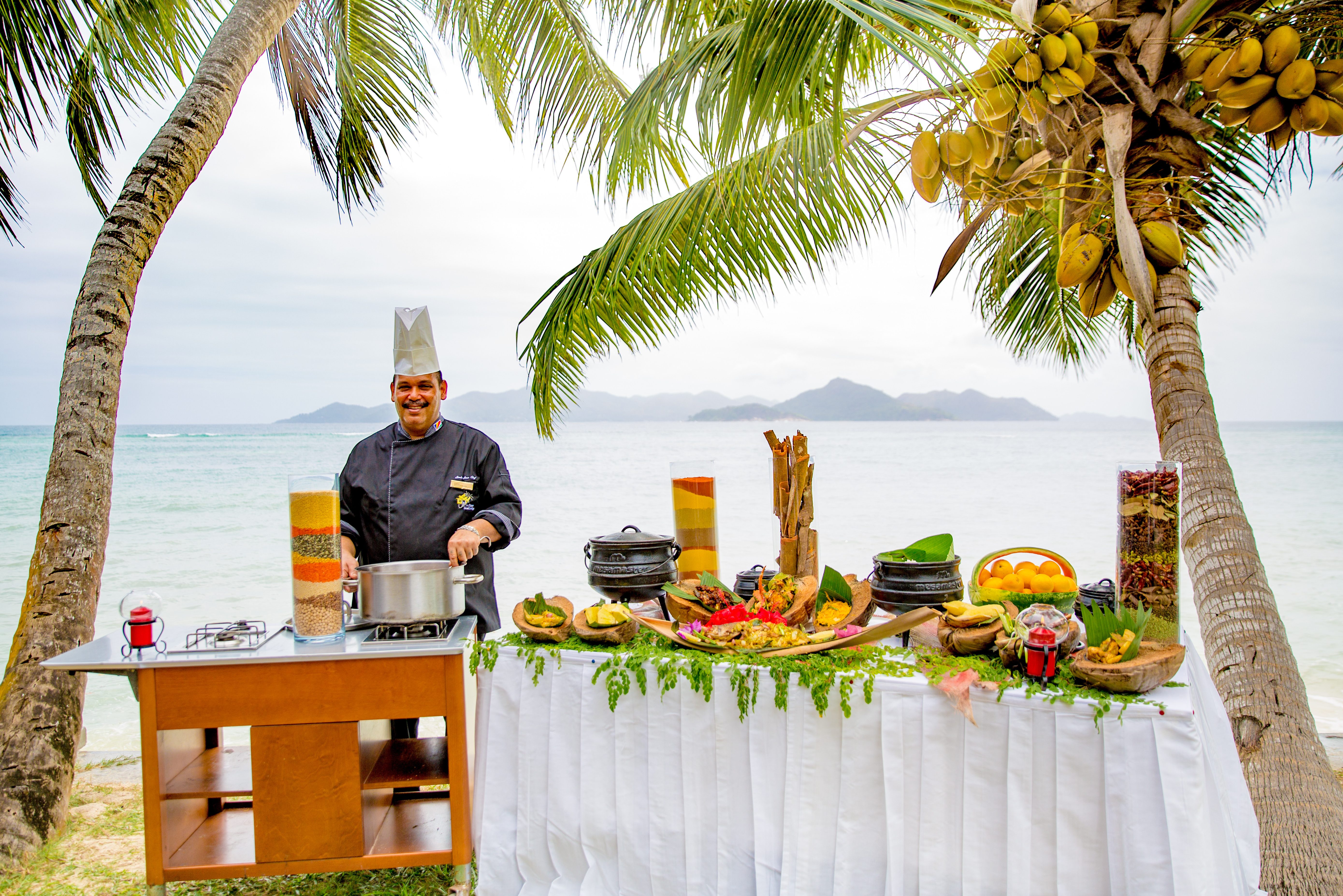 Creoolse chef van het La Digue Island Lodge in de Seychellen
