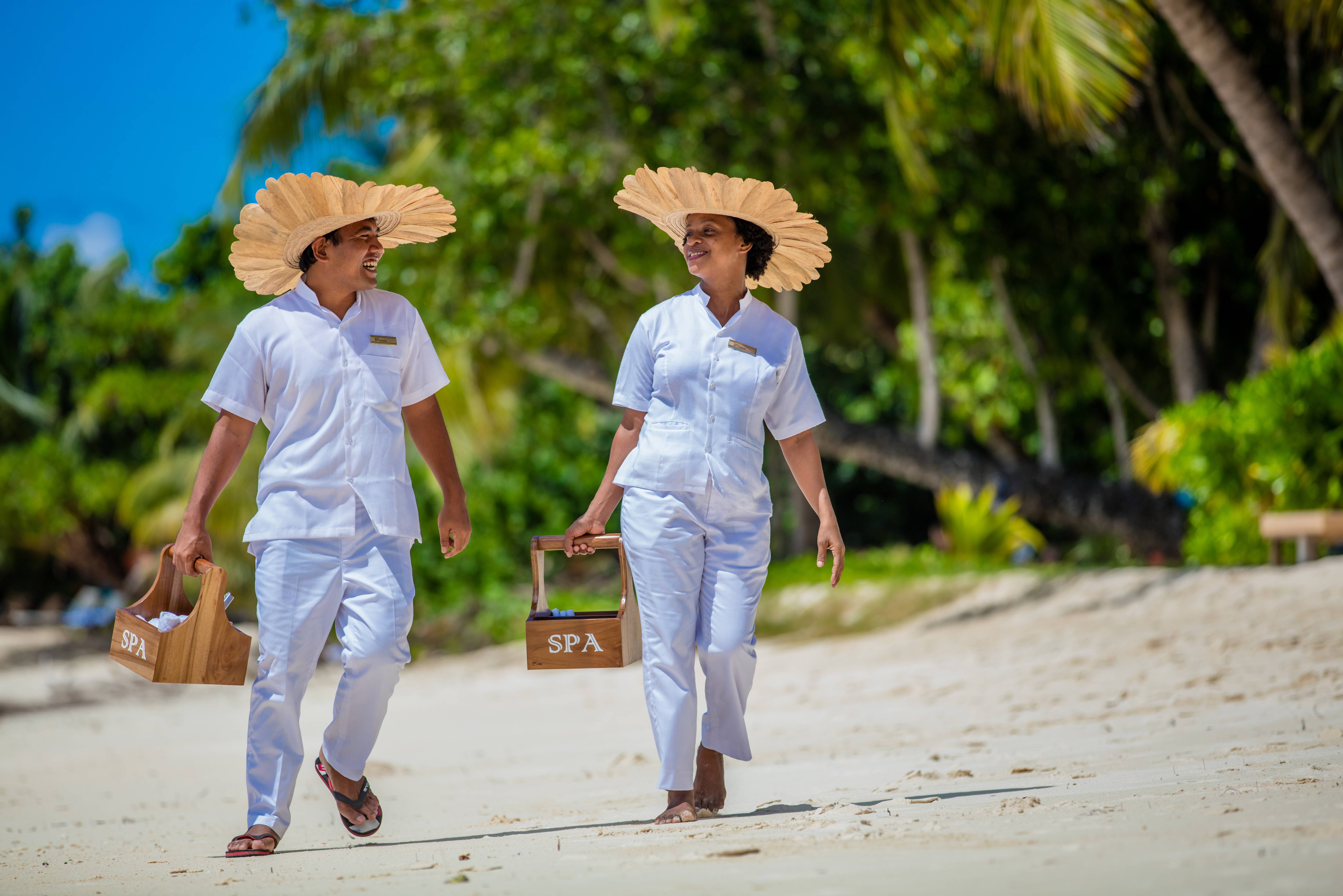 Spamedewerkers van het La Digue Island Lodge in de Seychellen