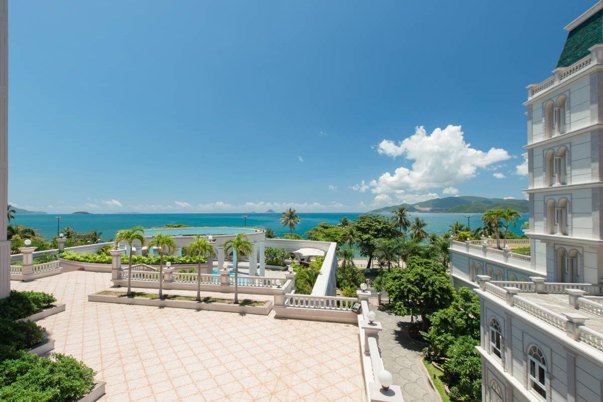 Uitzicht vanuit het Sunrise Resort in Nha Trang in Vietnam