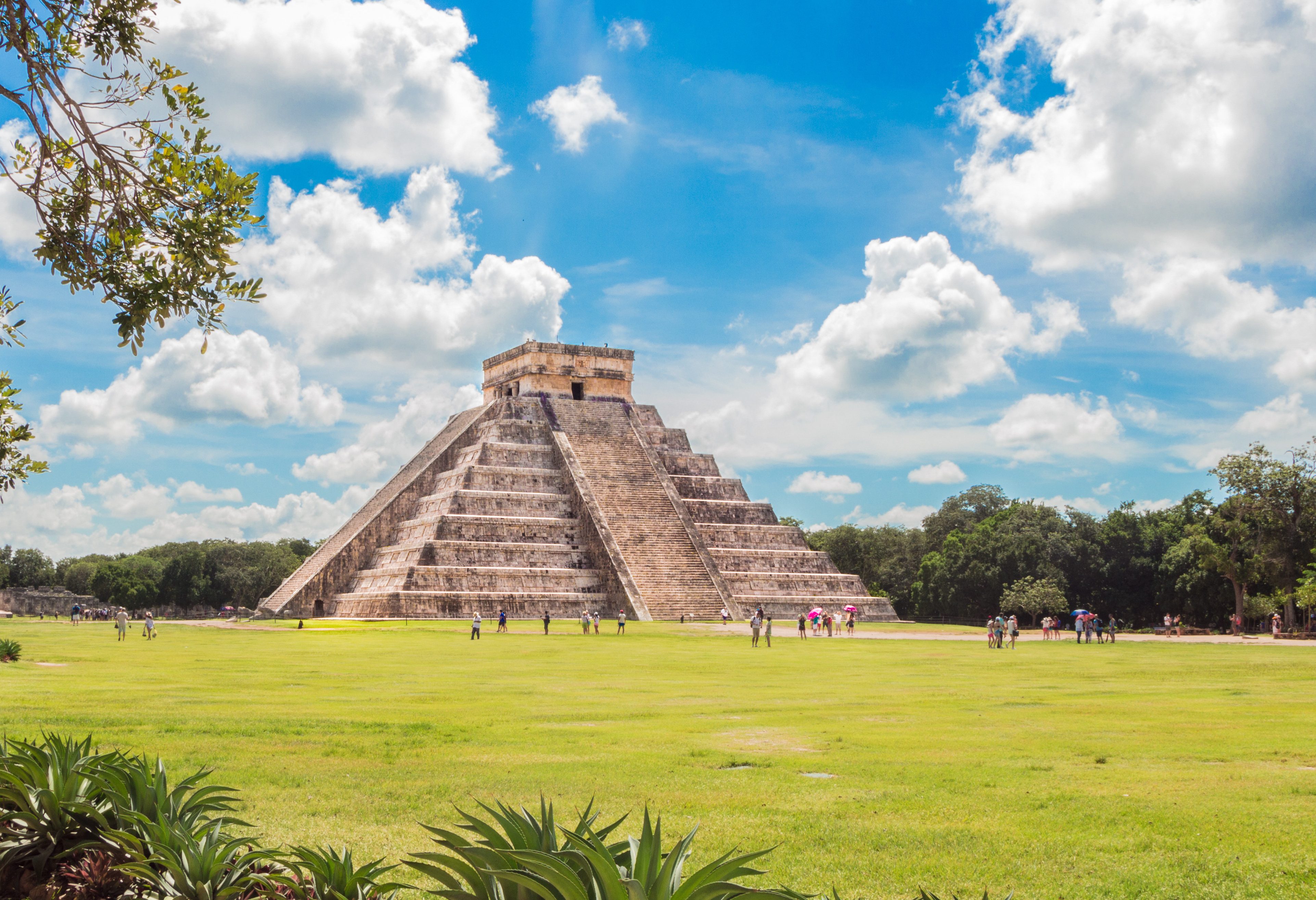 Kulkulcan piramide van Chichen Itza in Yucatan in Mexico