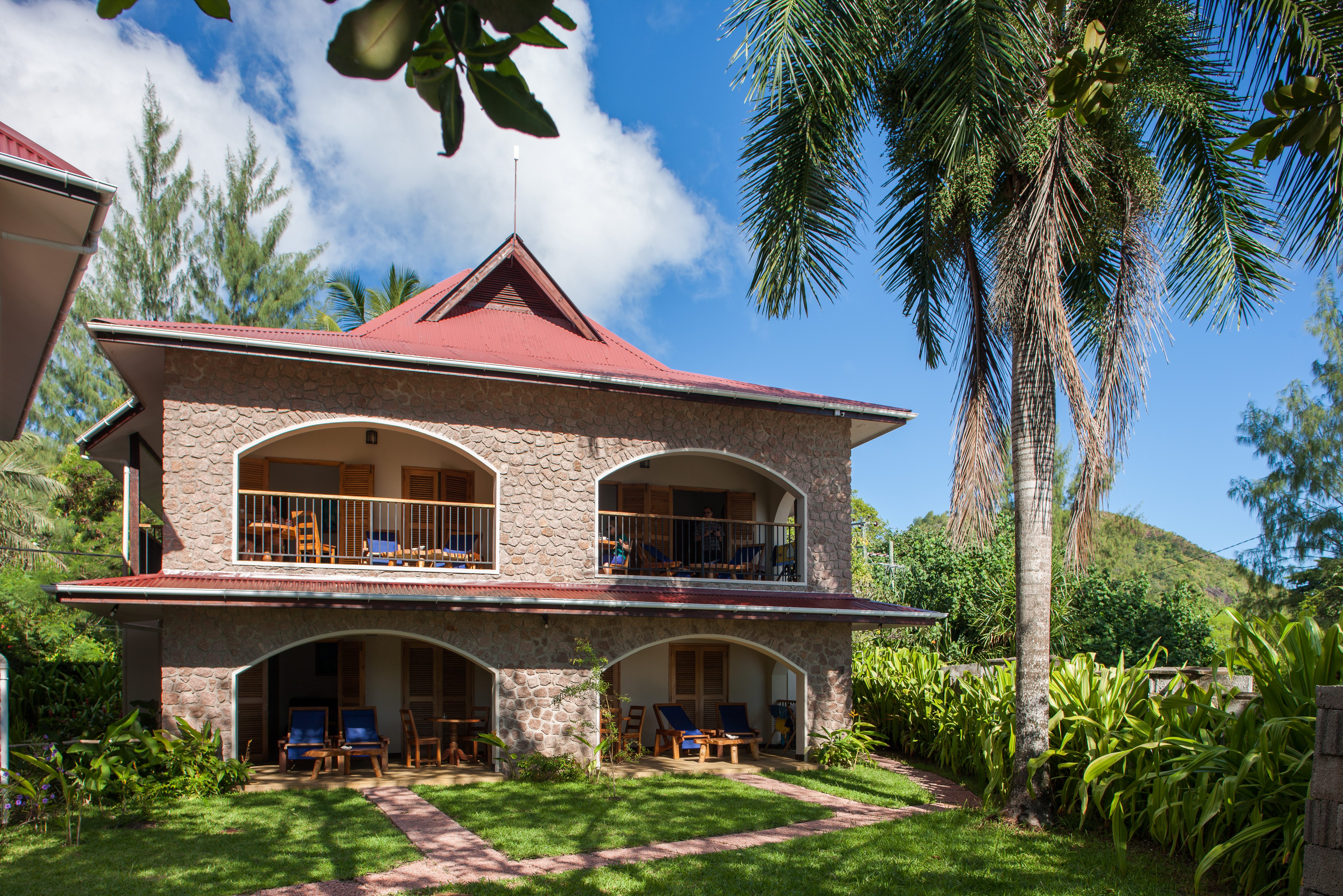 Seychellen Praslin L'Hirondelle Guest House Tuin