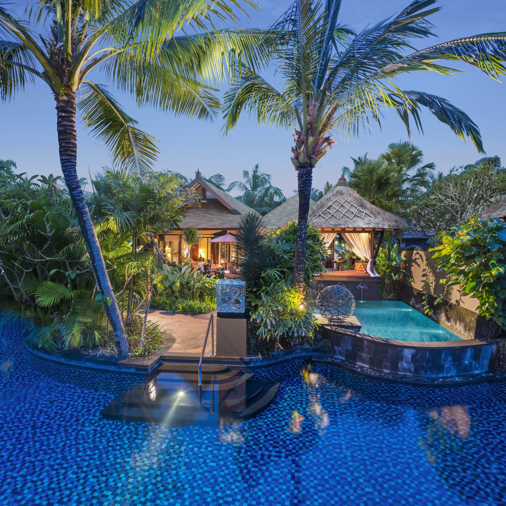 Indonesie Bali Nusa Dua St. Regis Resort Bali Lagoon Villa buiten