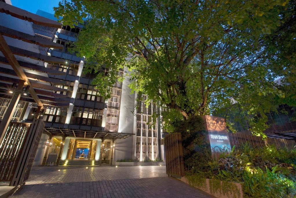 Thailand-Bangkok-Riva-Surya-Bangkok-buitenkant