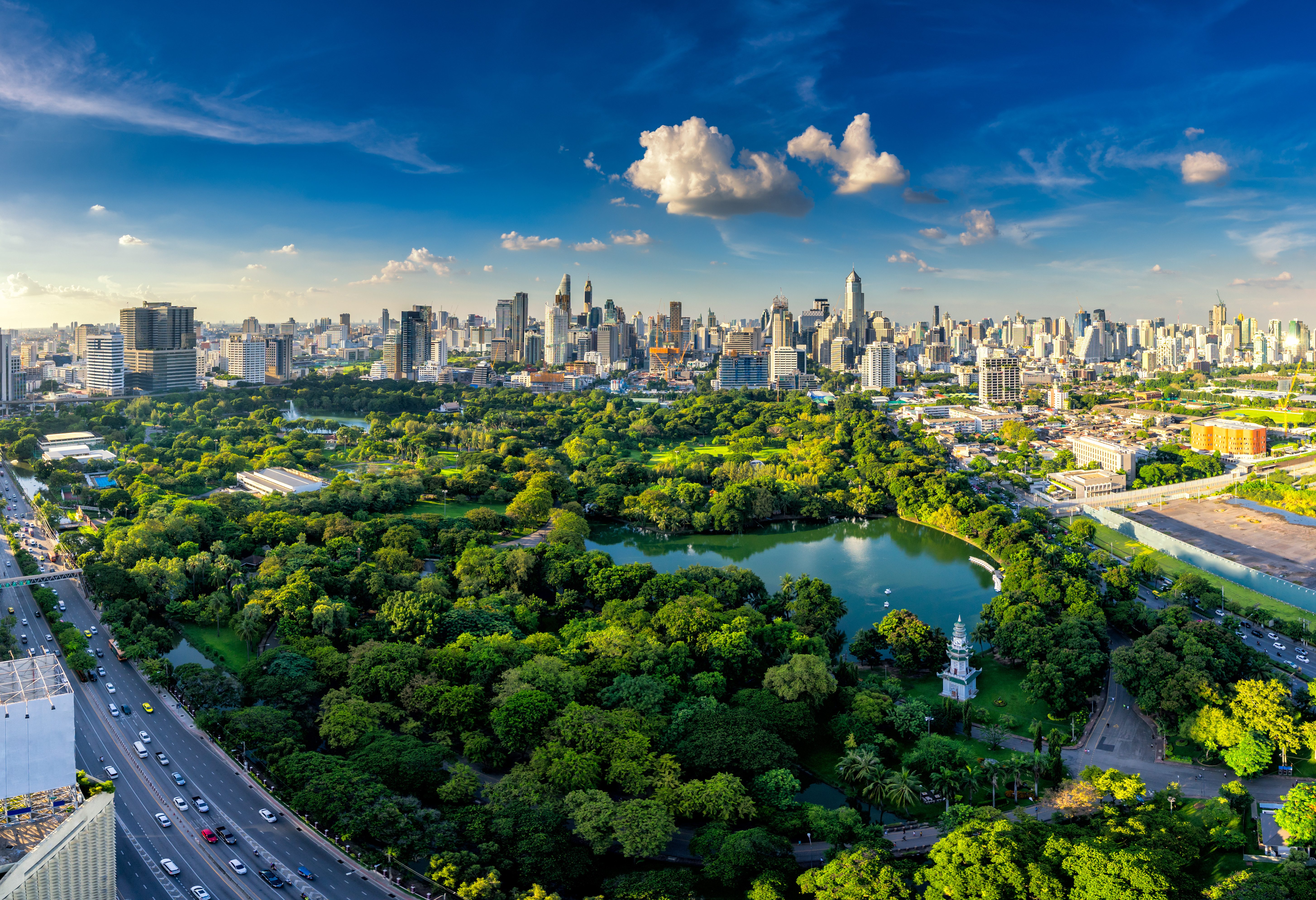 Uitzicht over het Lumpini Park in Bangkok