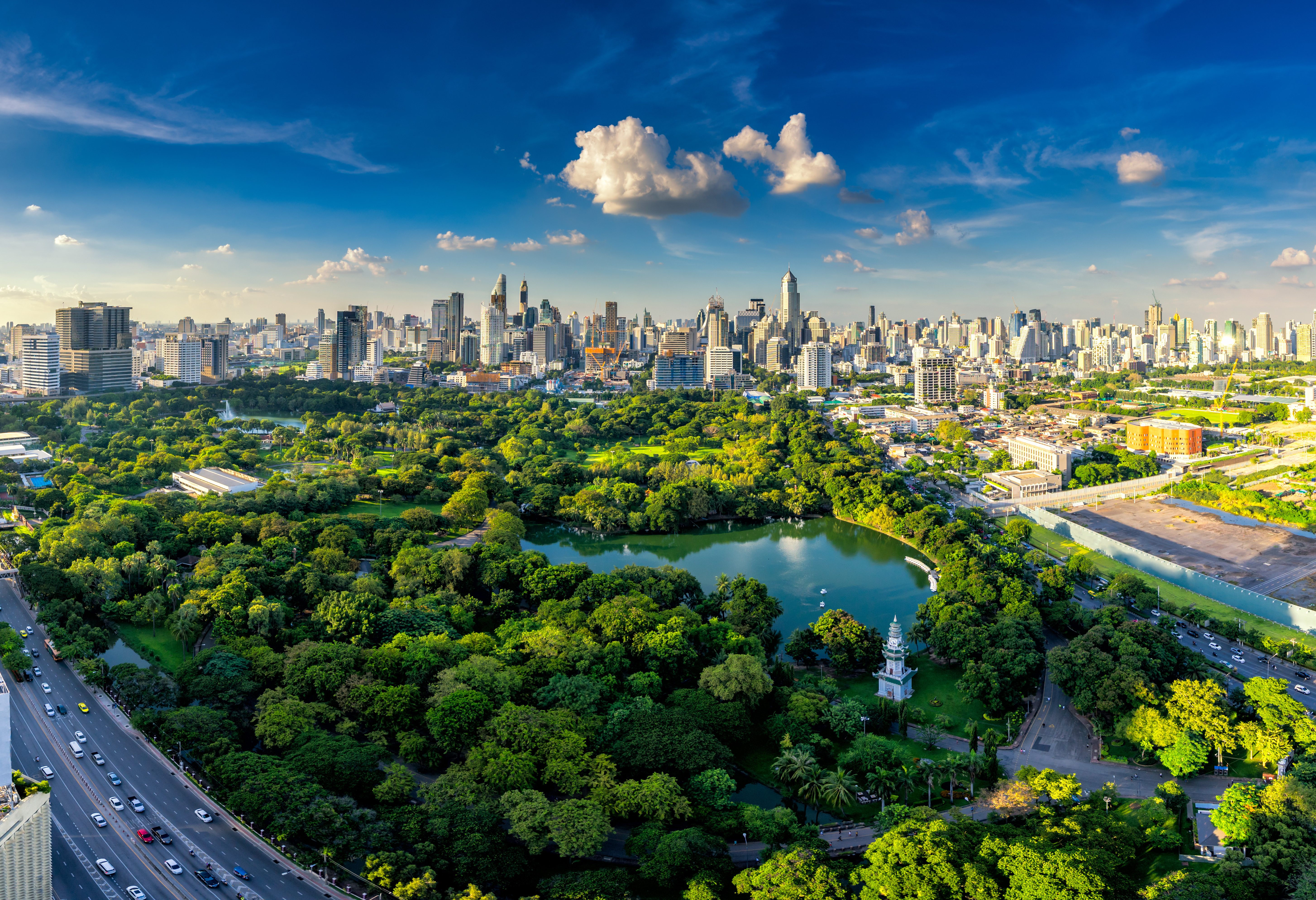 Uitzicht over het Lumpini Park in Bangkok