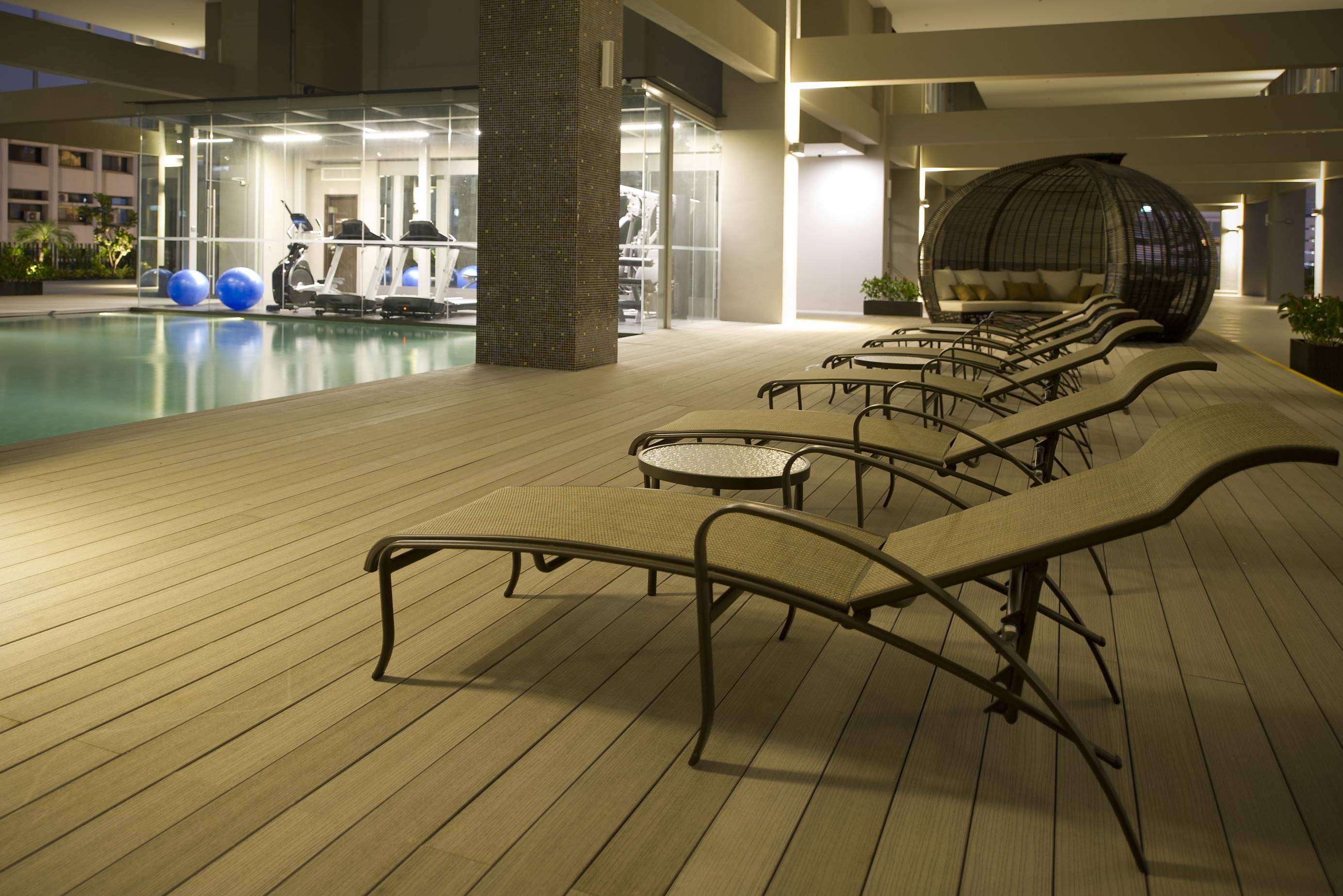 Singapore V Hotel Lavender Zwembad