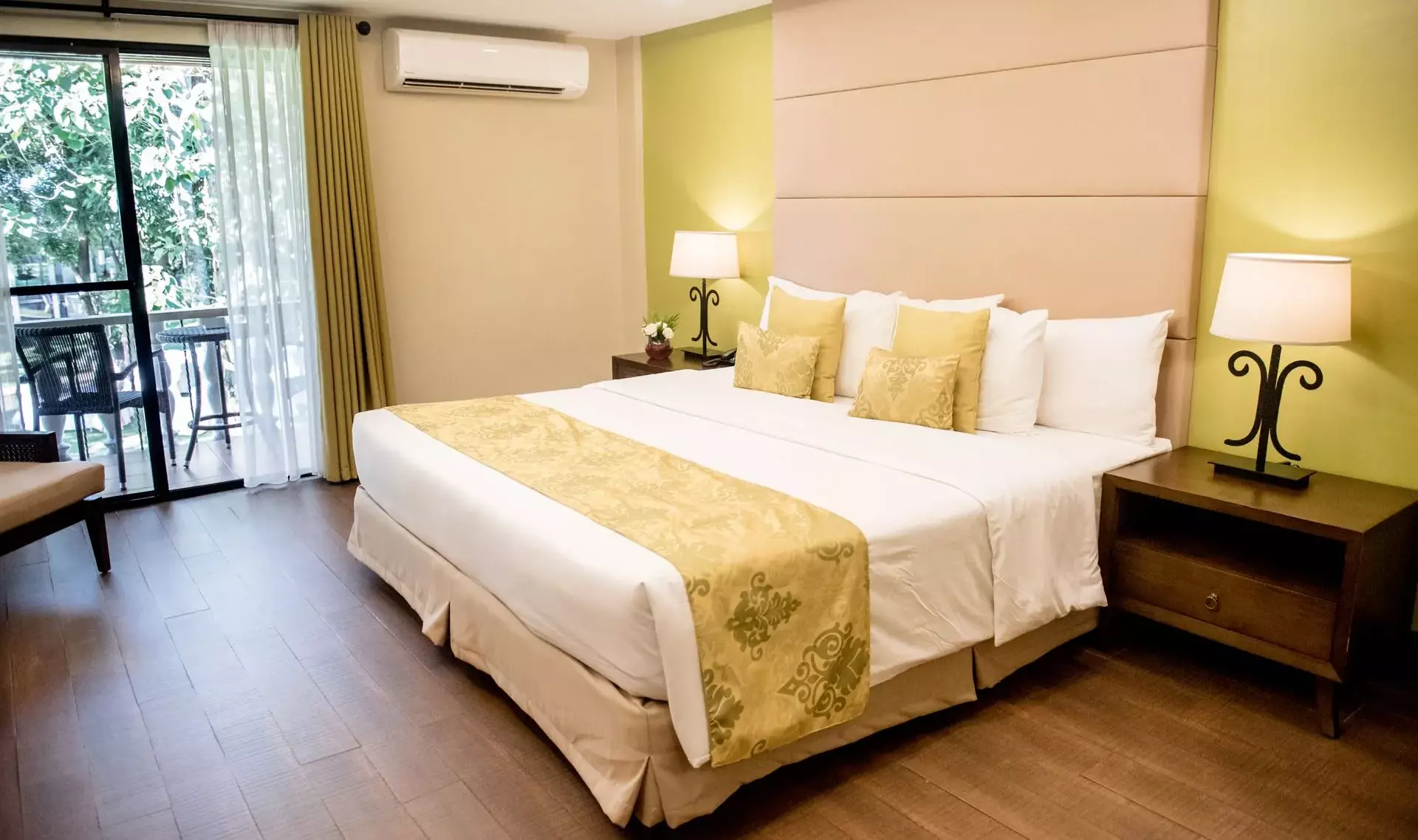 Filipijnen Cebu City Montebello Villa Hotel Premier Garden Kamer