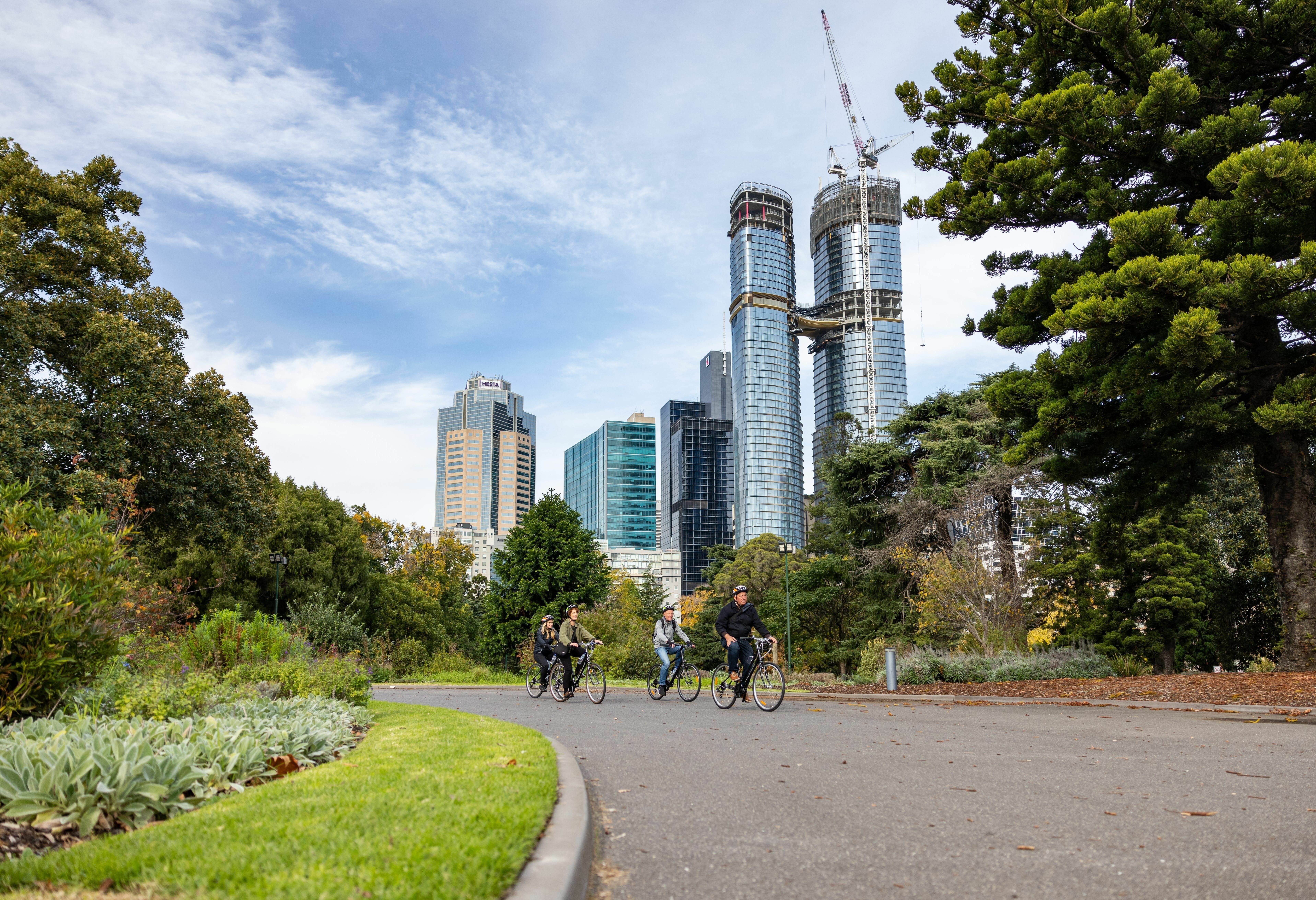 Fietsen in Melbourne door het park in Australie