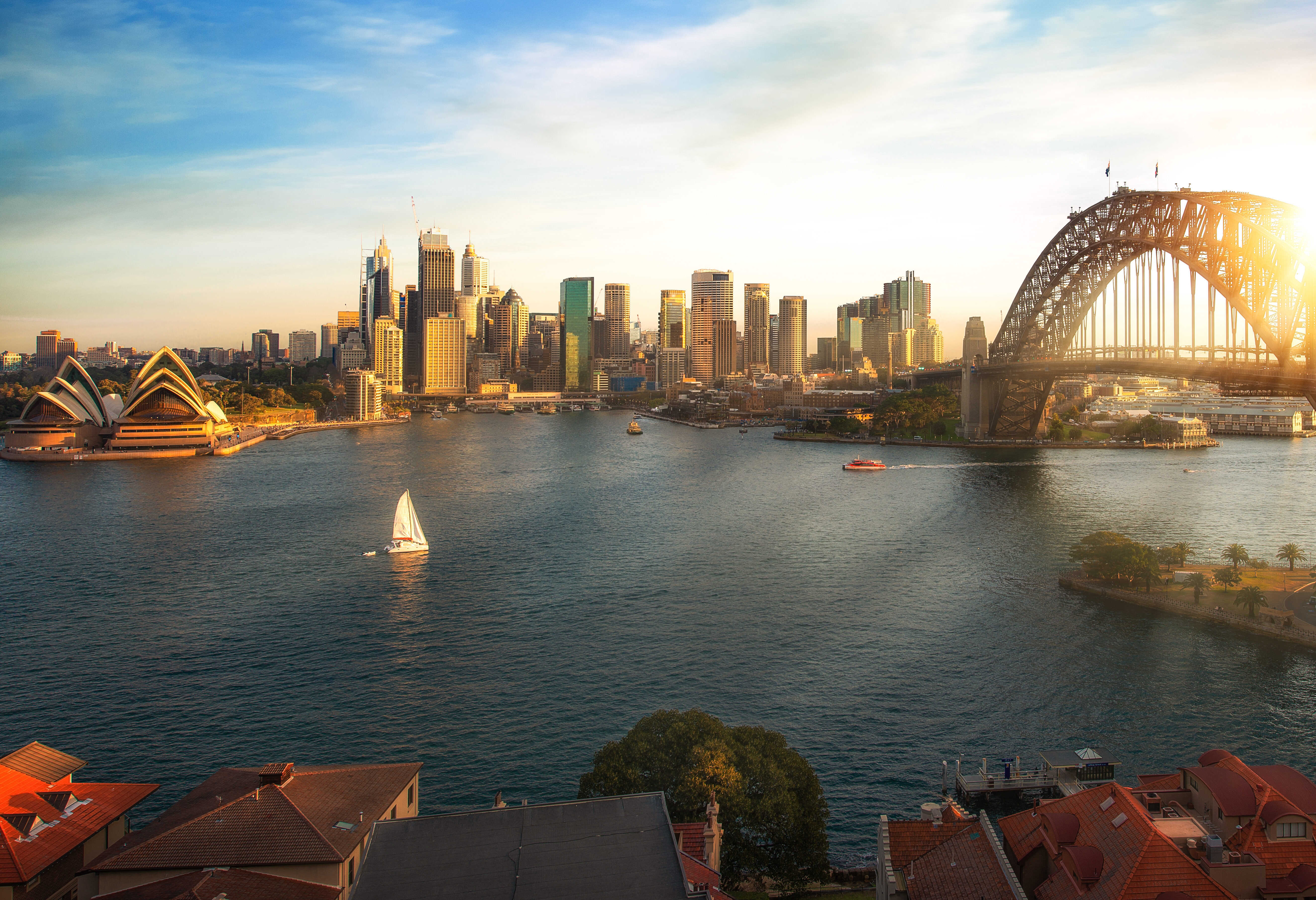 Sydney Harbour met Harbour Bridge en Opera House in Australie