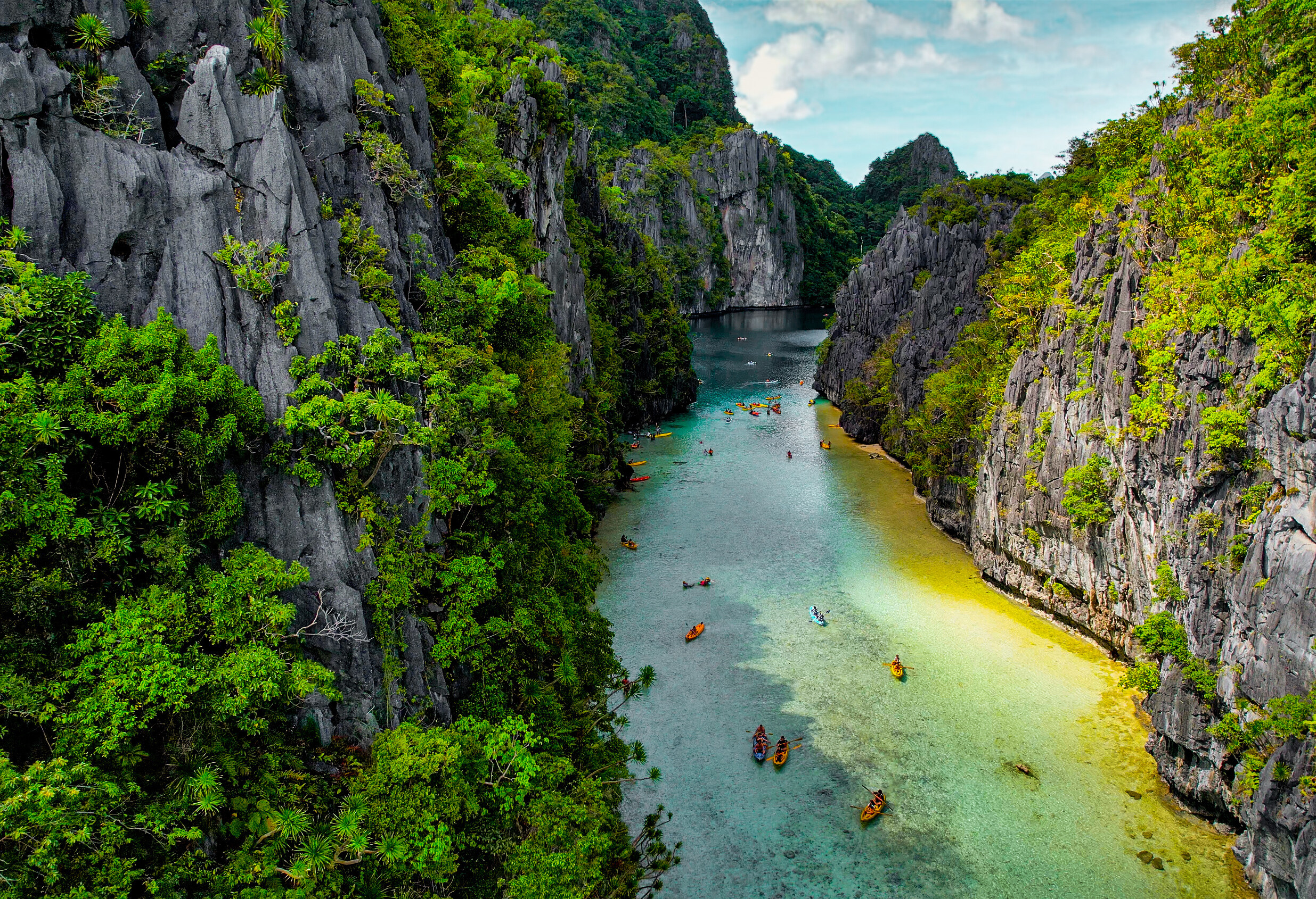 Kajakken in Big Lagoon bij El Nido