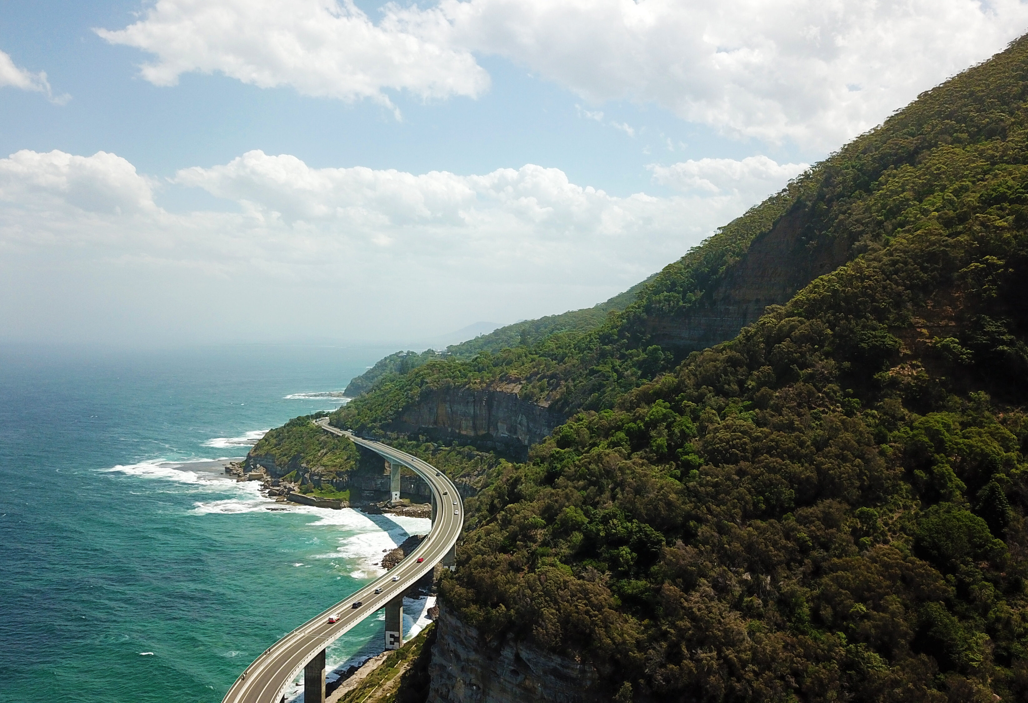 Prachtige route over de Sea Cliff Bridge bij Wollongong in Australie