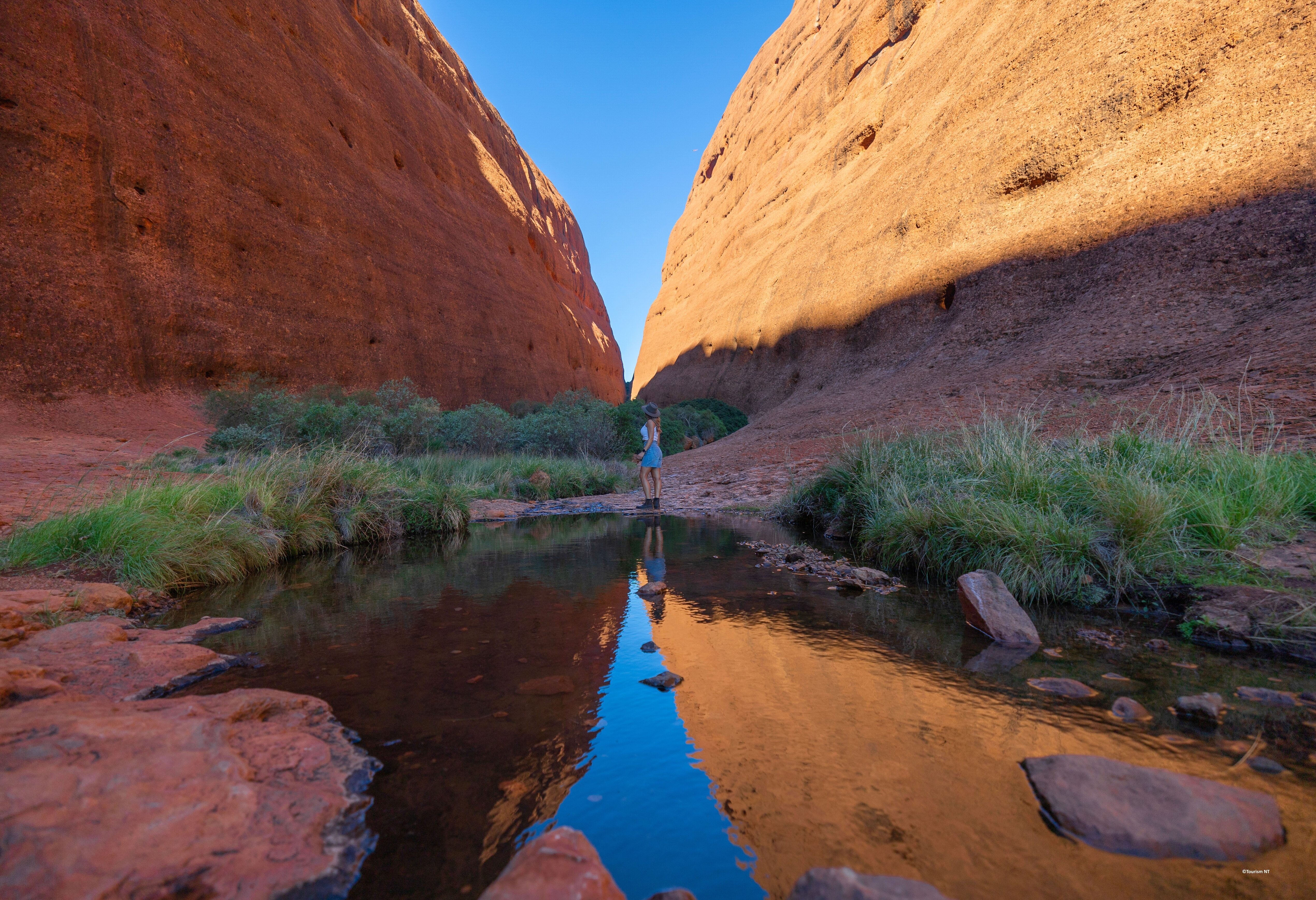 Australie TourismNT Kata Tjuta Walpa Gorge