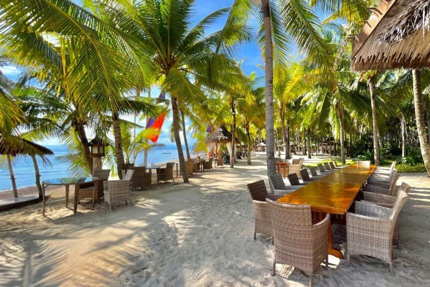 Coco Grove restaurant Salamandes