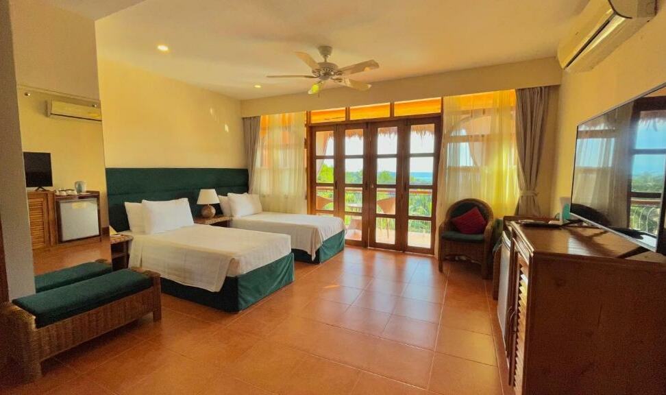 Executive kamer Coco Grove Siquijor