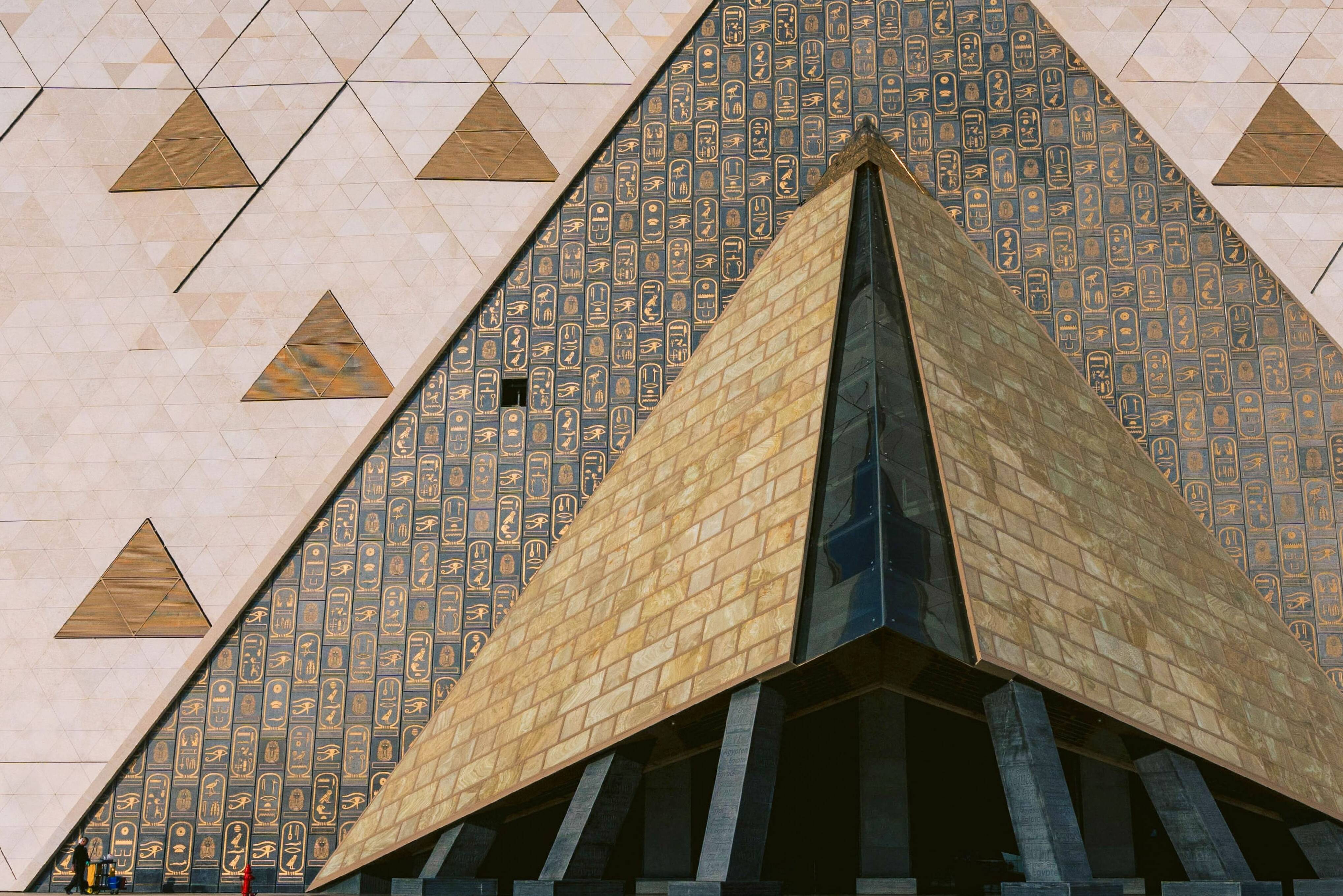 Grand Egyptian Museum (GEM)