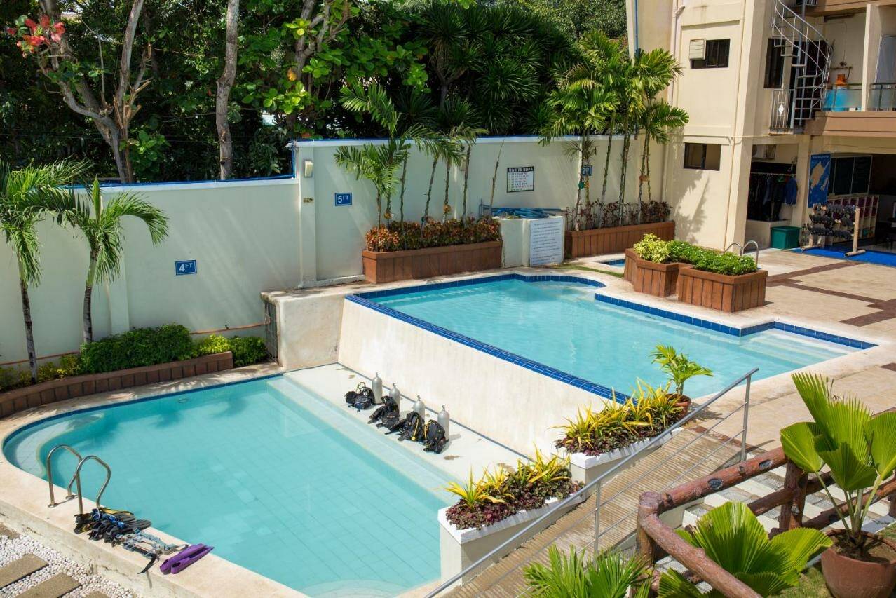 Filipijnen Cebu Mactan Palmbeach Resort Zwembaden