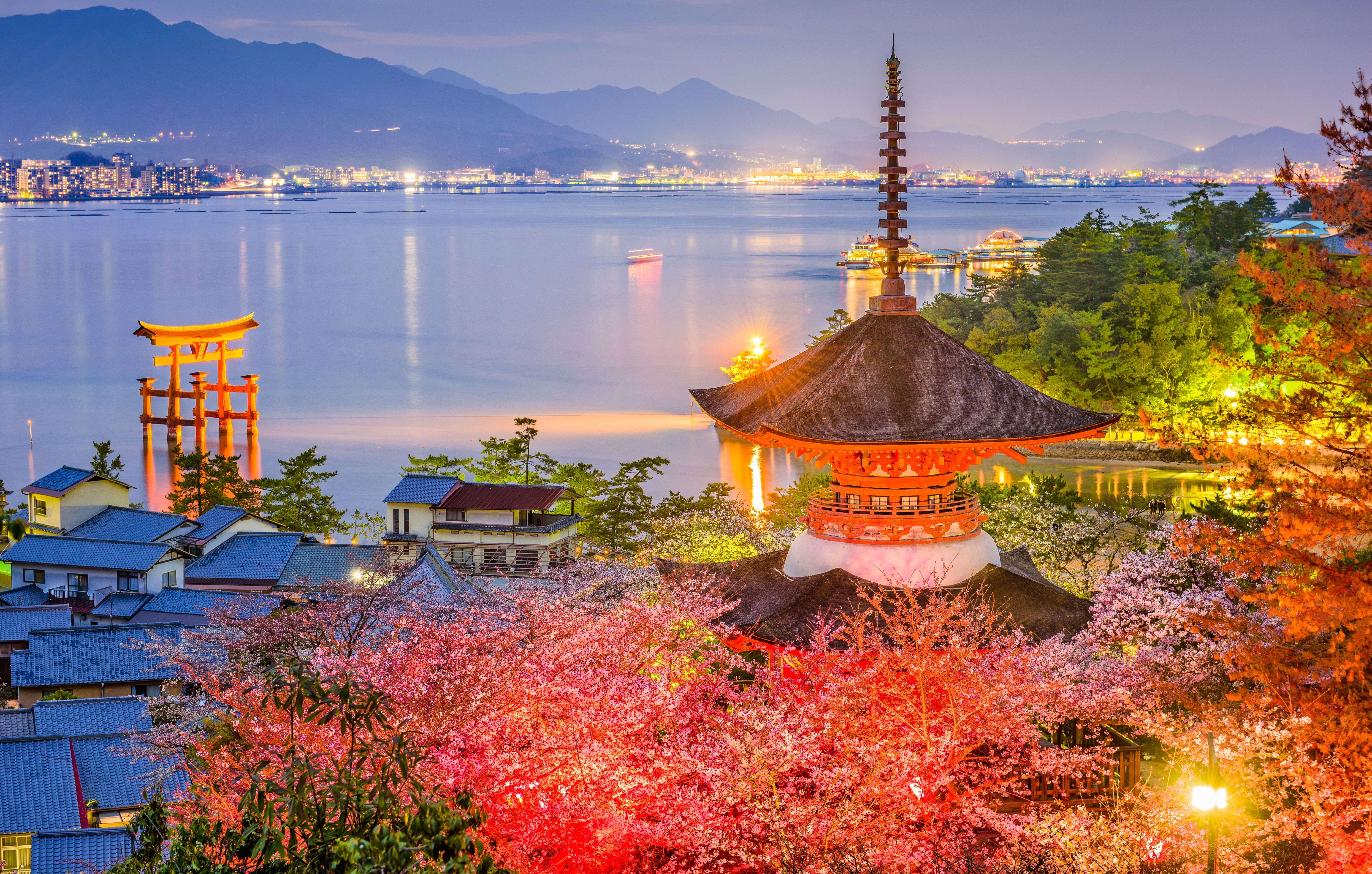japan-hiroshima-miyajima island