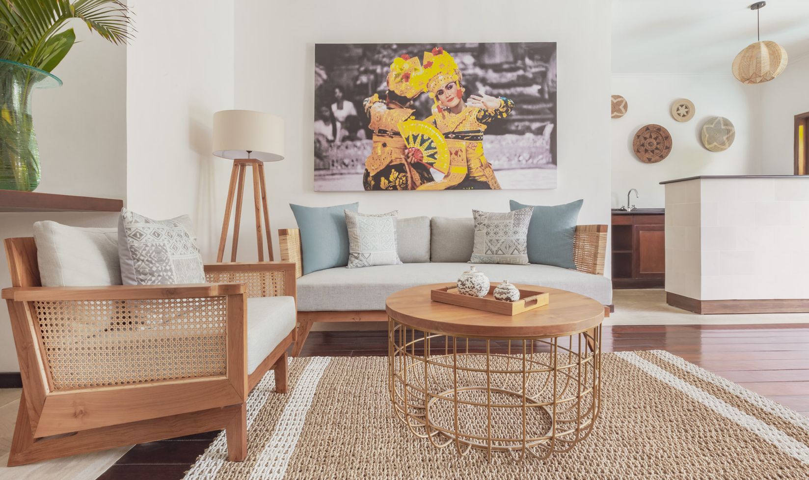 Woonkamer van de Pool Villa in The Pavilions Bali in Sanur op Bali