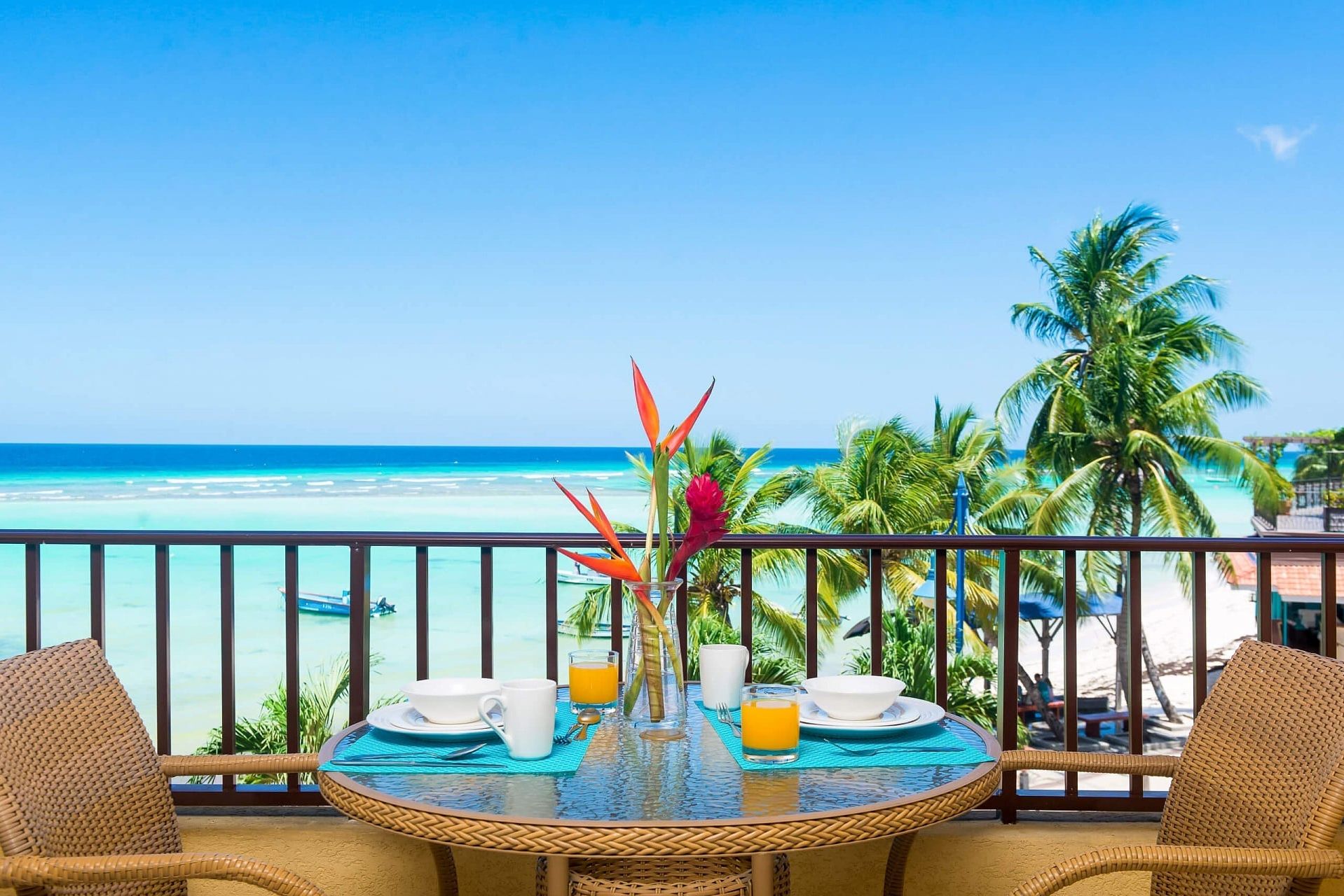 Barbados Zuidkust Christ Church Yellow Bird Hotel Ontbijt