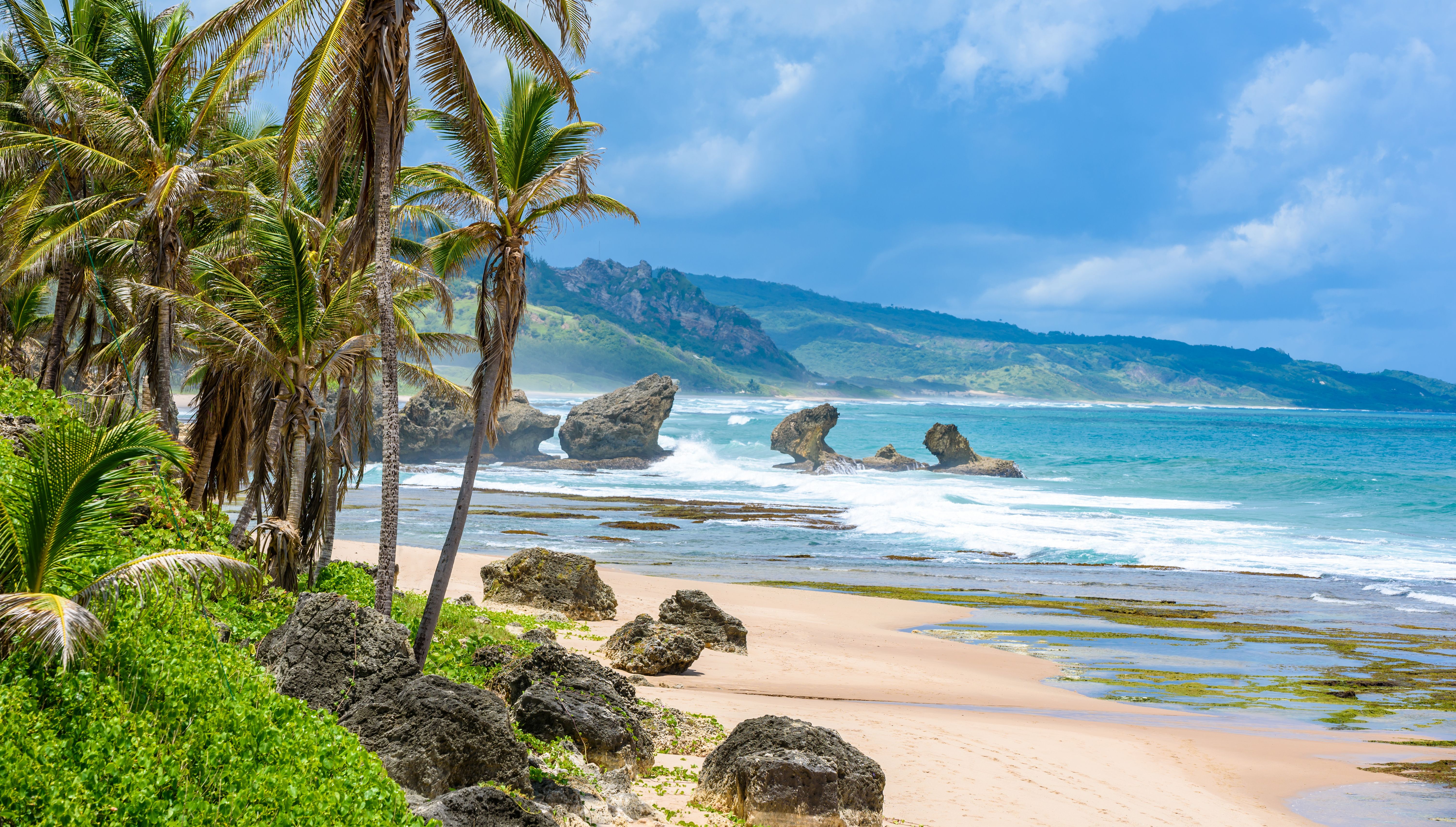 Barbados-Oost-Kust-Bathsheba-Beach-Rotsen-Strand