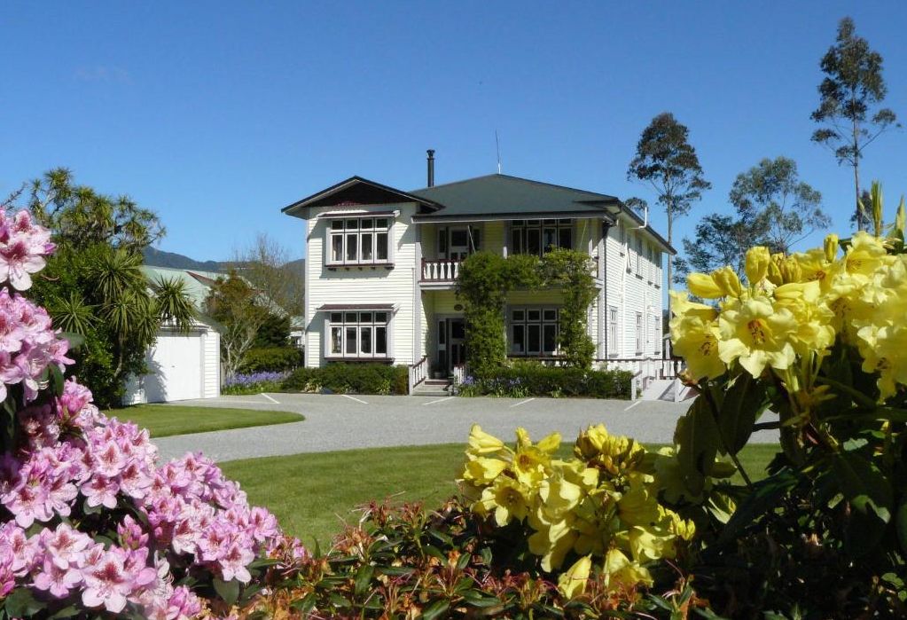 Holly Homestead Franz Josef