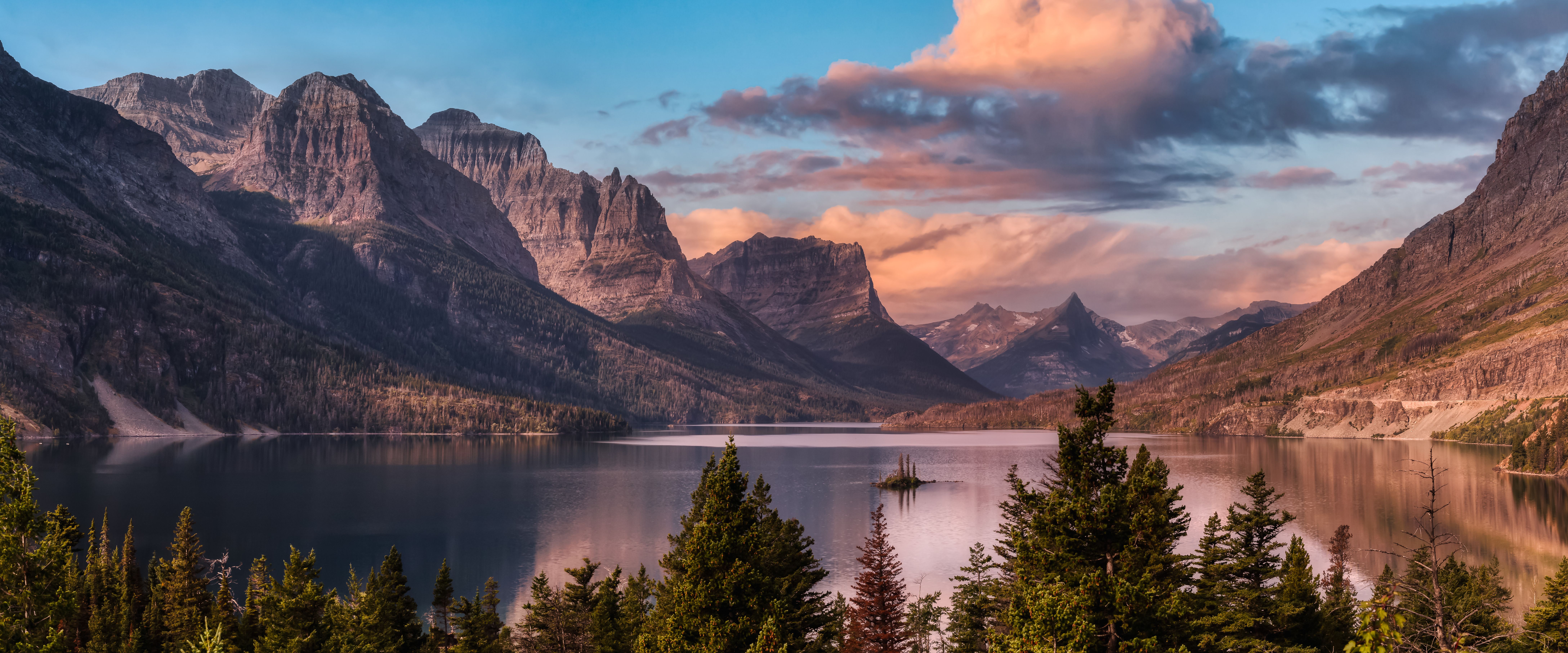 Amerika-Montana-Glacier-National-Park-Glacier-Lake