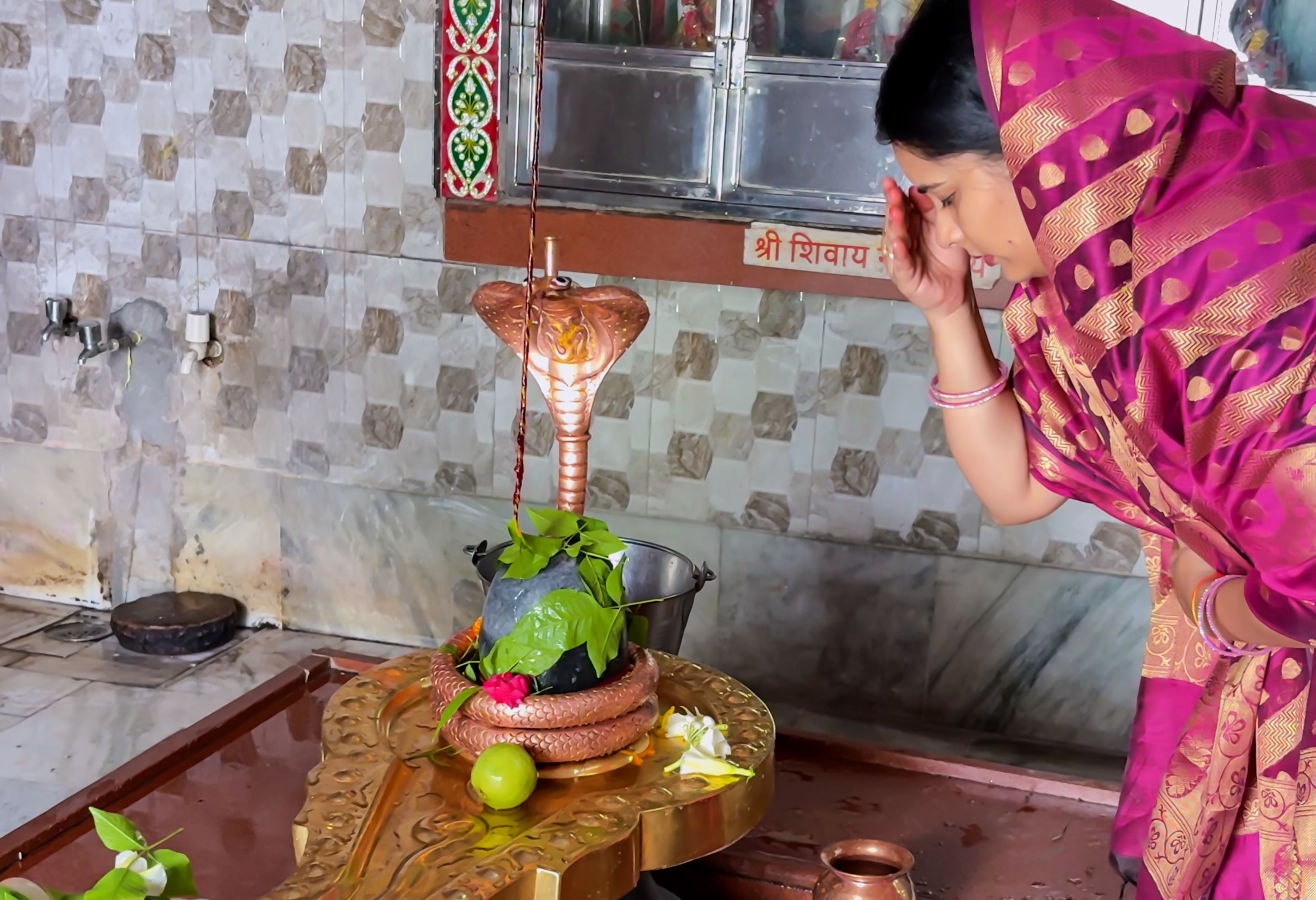 Offer brengen aan de god Shiva