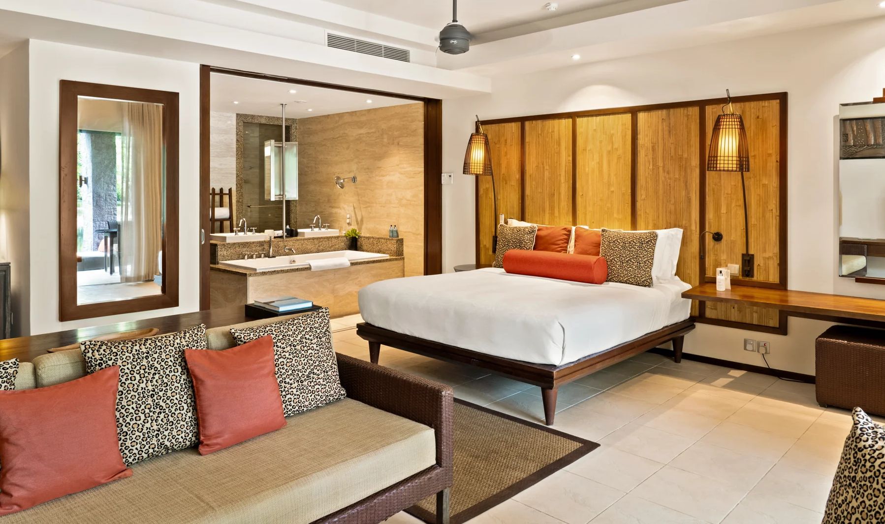 Seychellen Mahe Constance Ephelia Resort Senior Suite