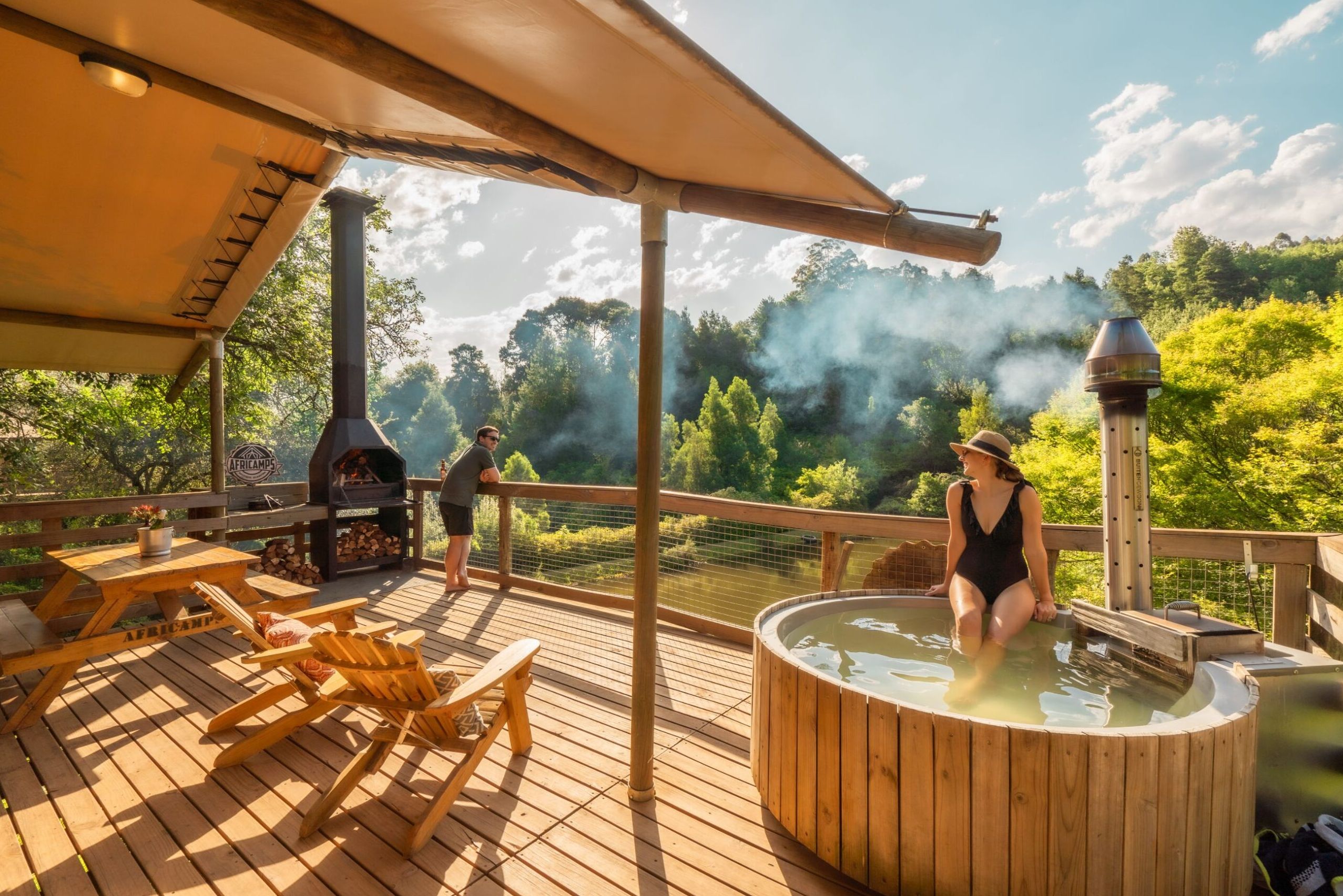 Terras met jacuzzi