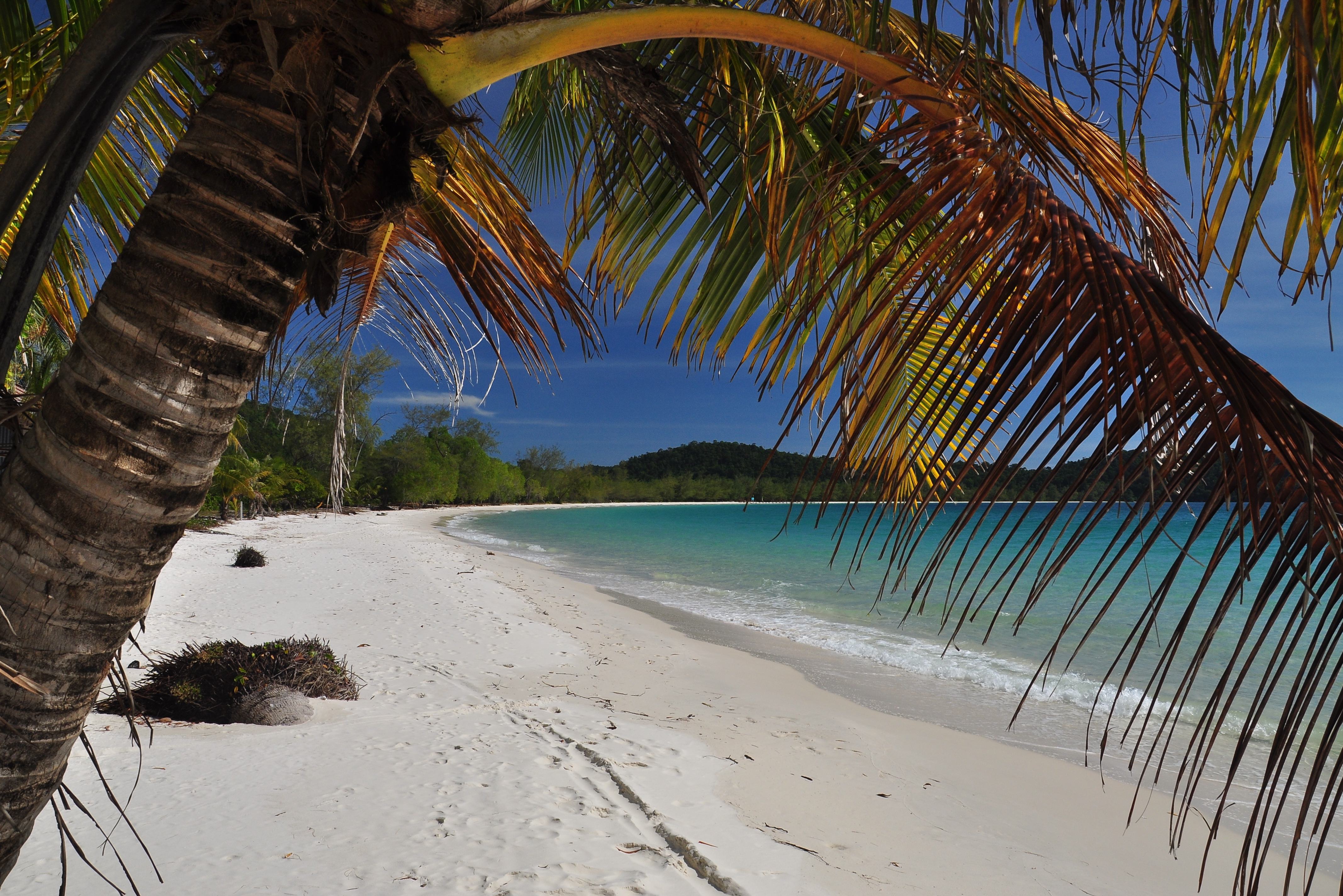 Strand bij het eiland Koh Rong in Cambodja