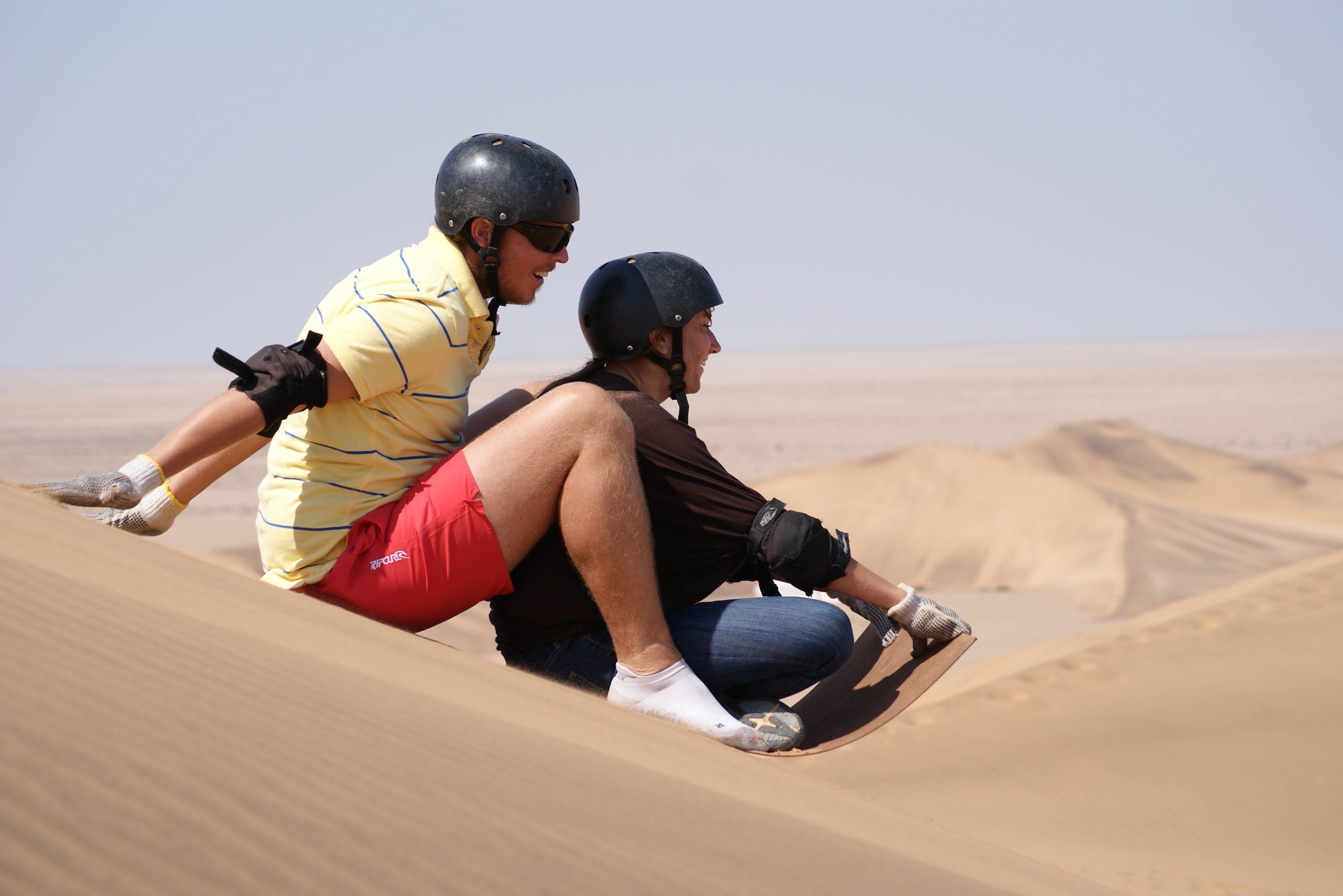 Sandboarden bij Swakopmund in de Namib Desert
