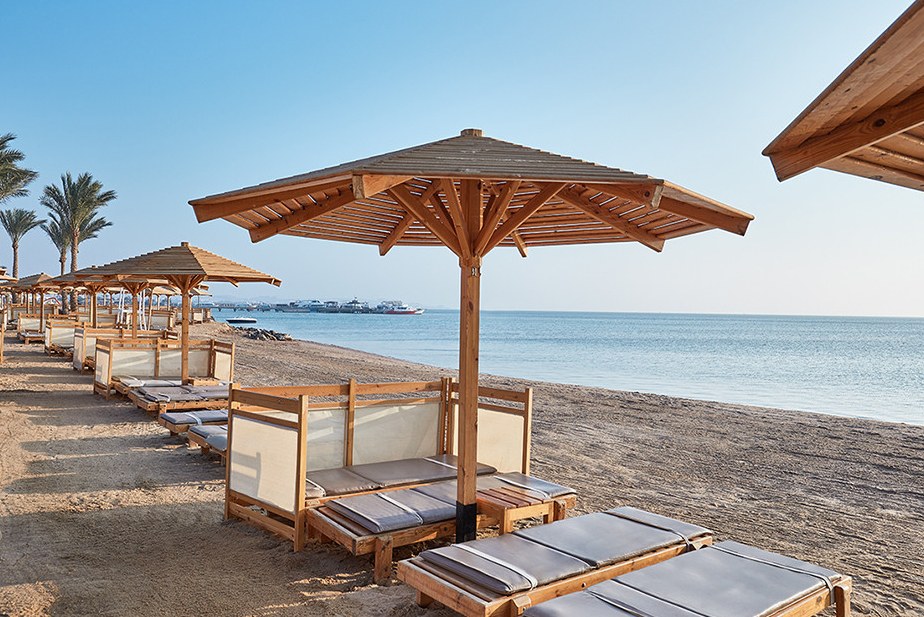 Strand van het Steinberger Aqua Magic Resort in Hurghada in Egypte