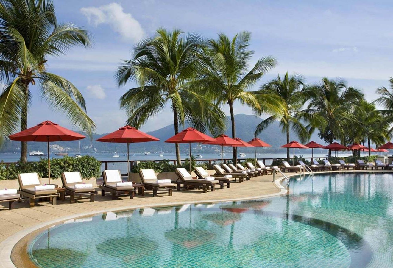 Zwembad van het Amari Phuket Resort in Thailand