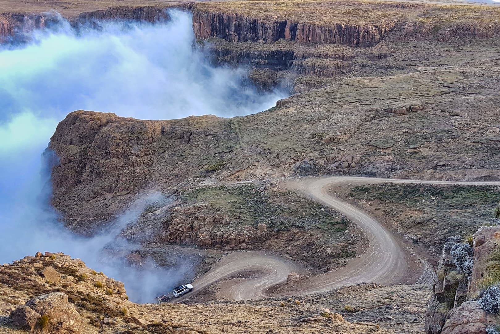 Sani Pass op de grens van Zuid-Afrika en Lesotho