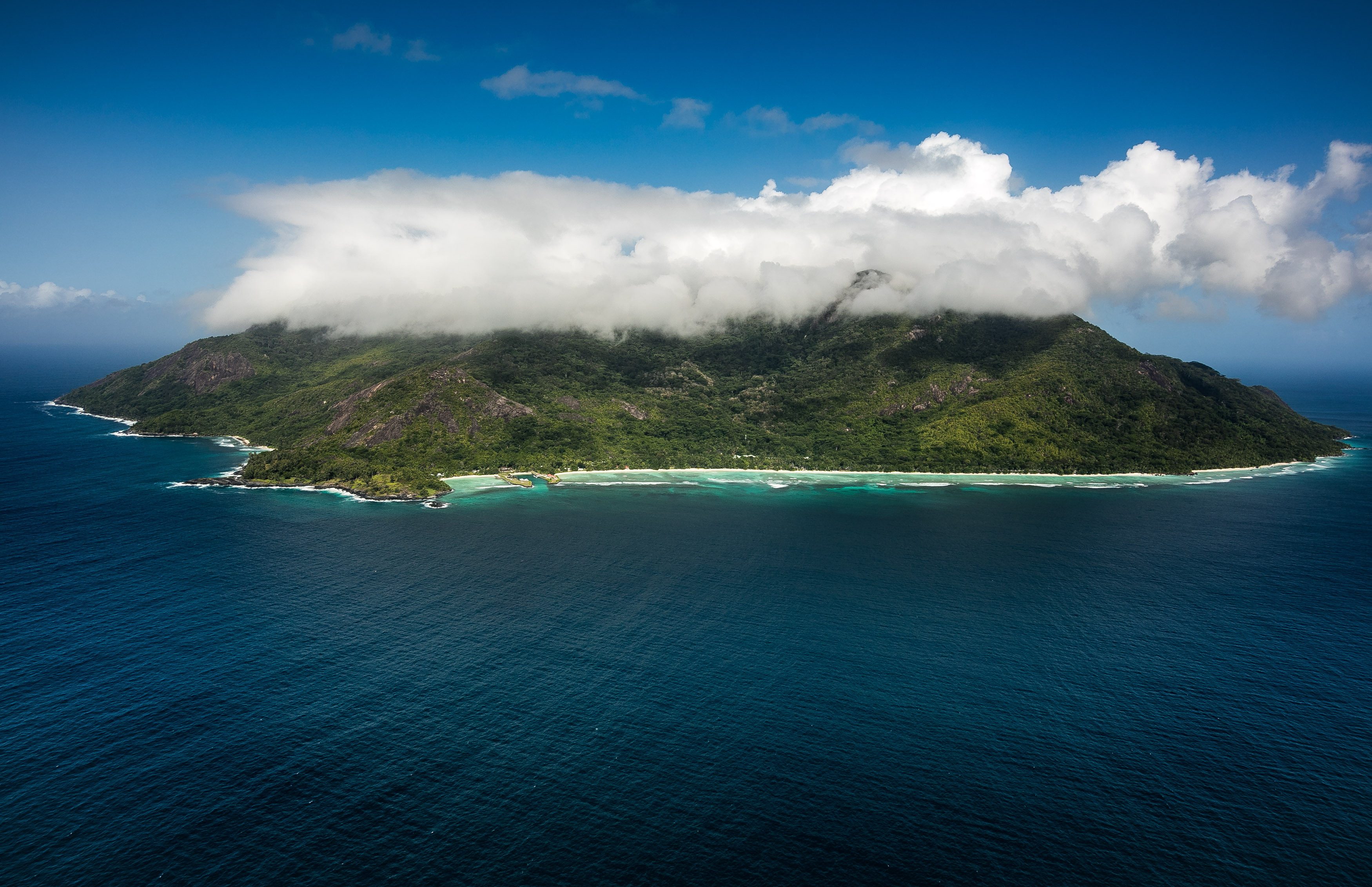 Silhouette island Seychellen