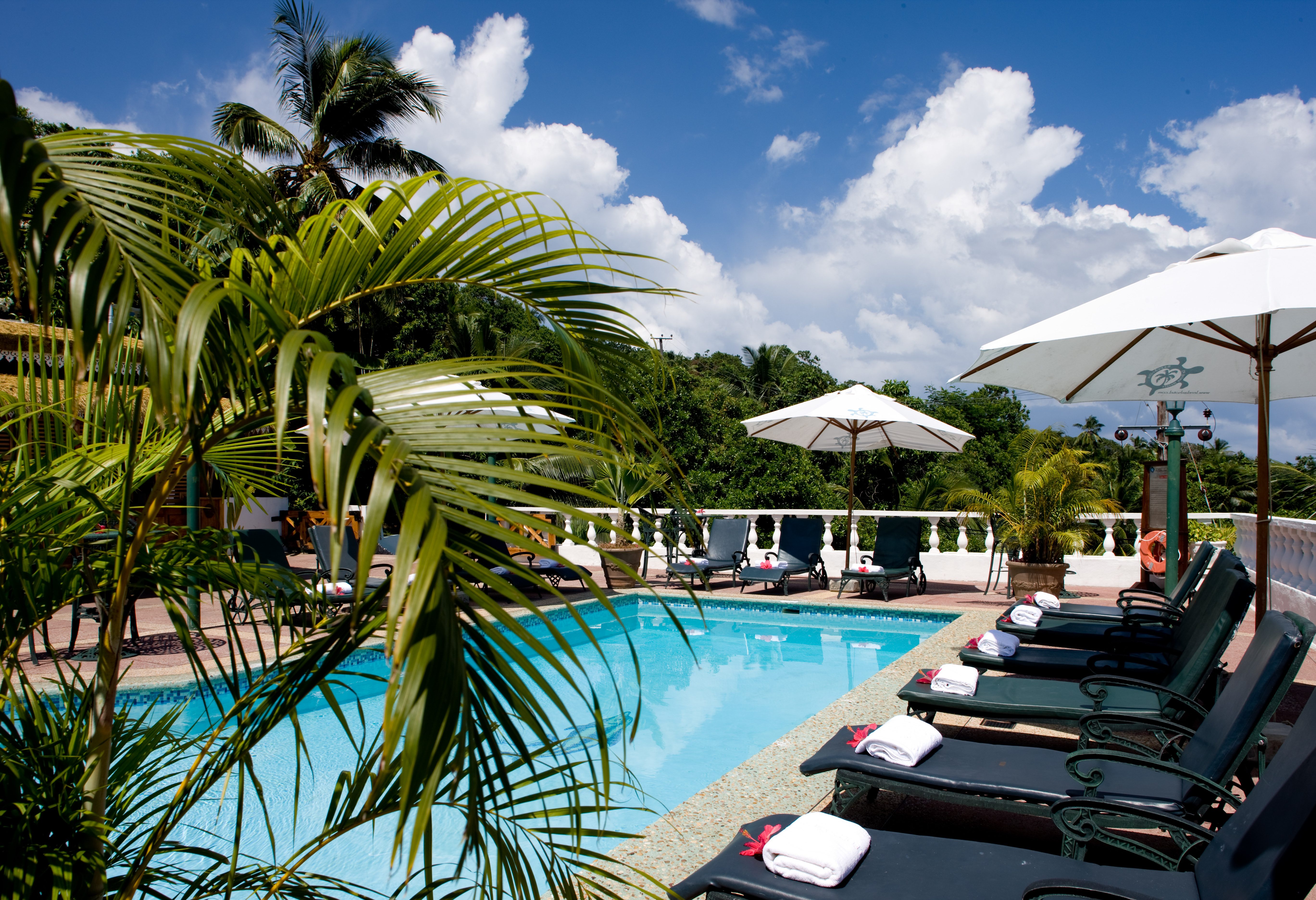 Zwembad van Le Relax Hotel op Mahe