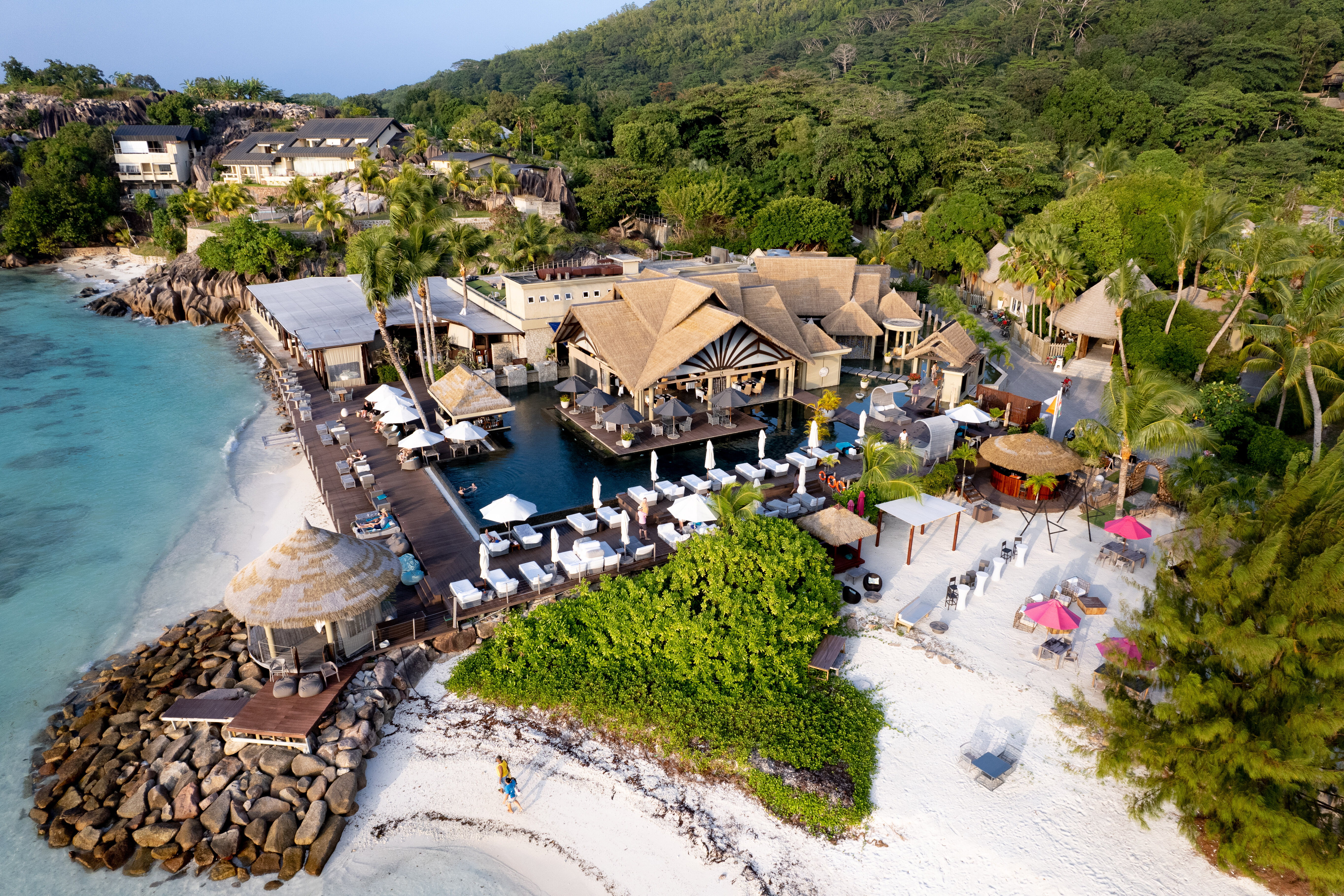 Seychellen La Digue La domaine de L'Orangeraie Strand
