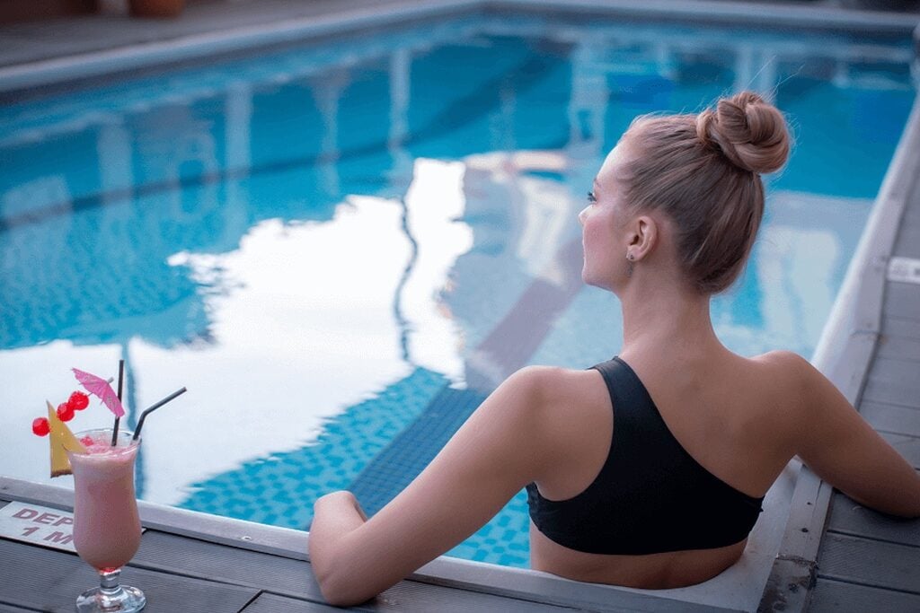 Dubai Emiraten Arabian Courtyard Hotel Zwembad