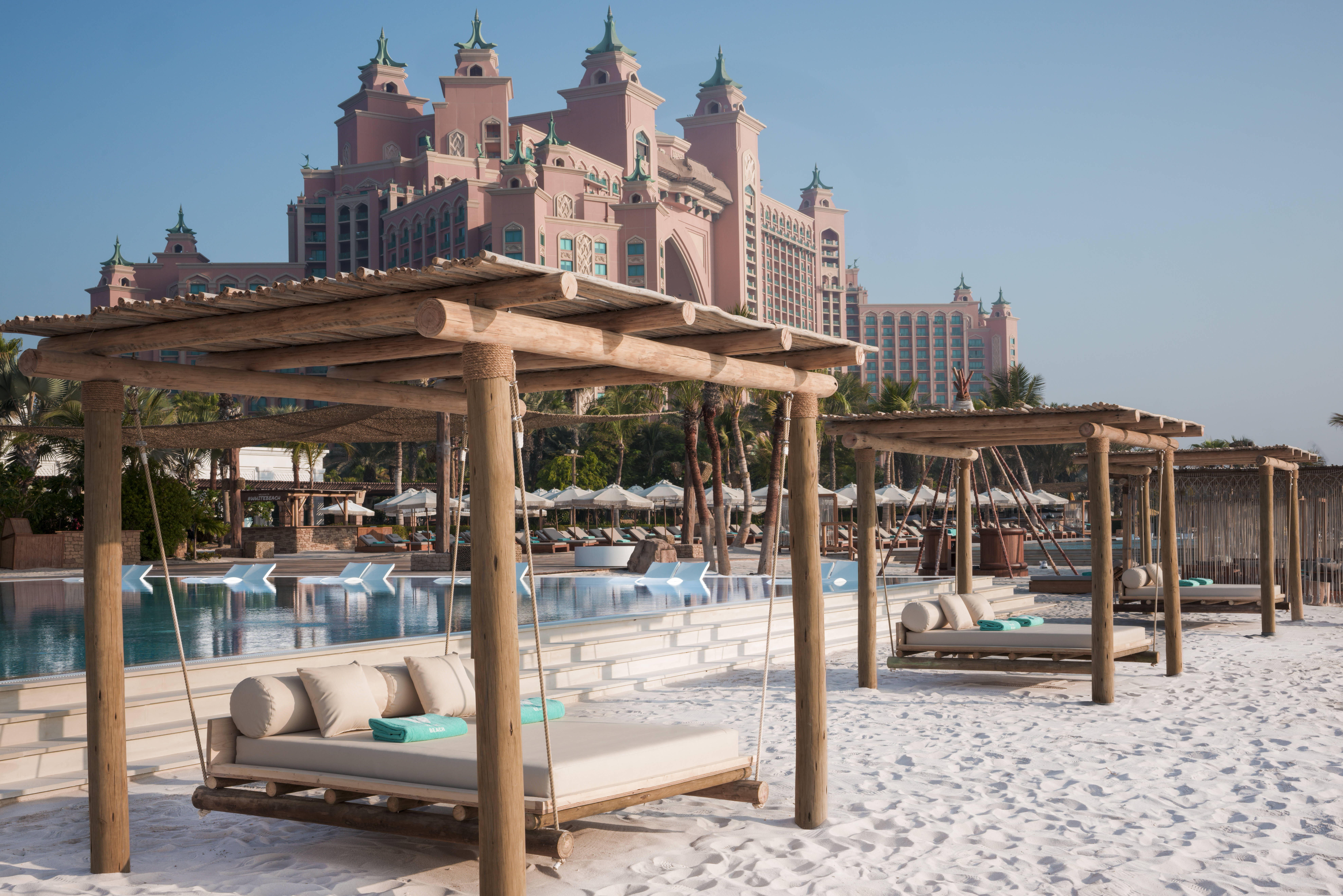 Dubai Emirates Atlantis the Palm Cabana Strand
