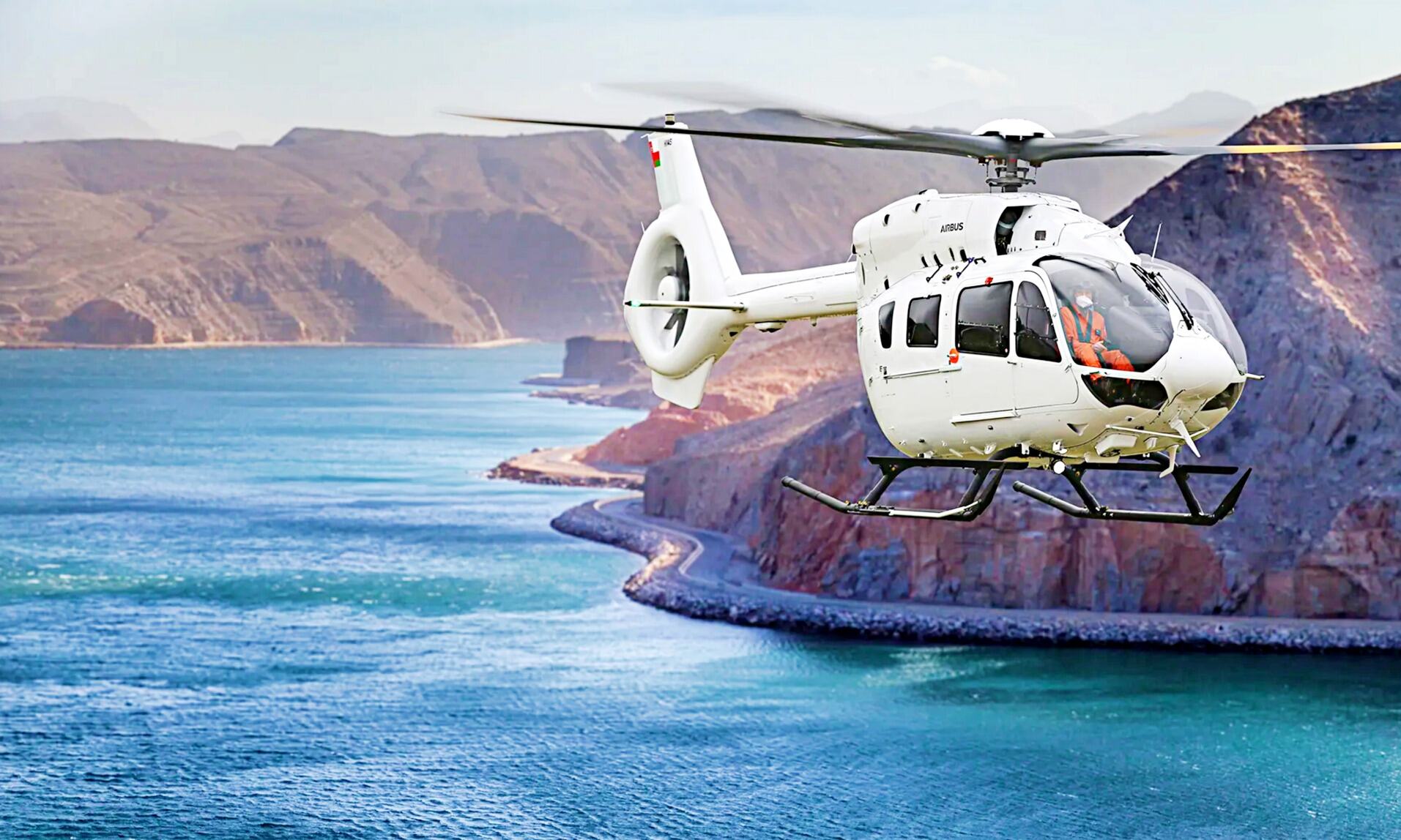 Oman transfer per helikopter